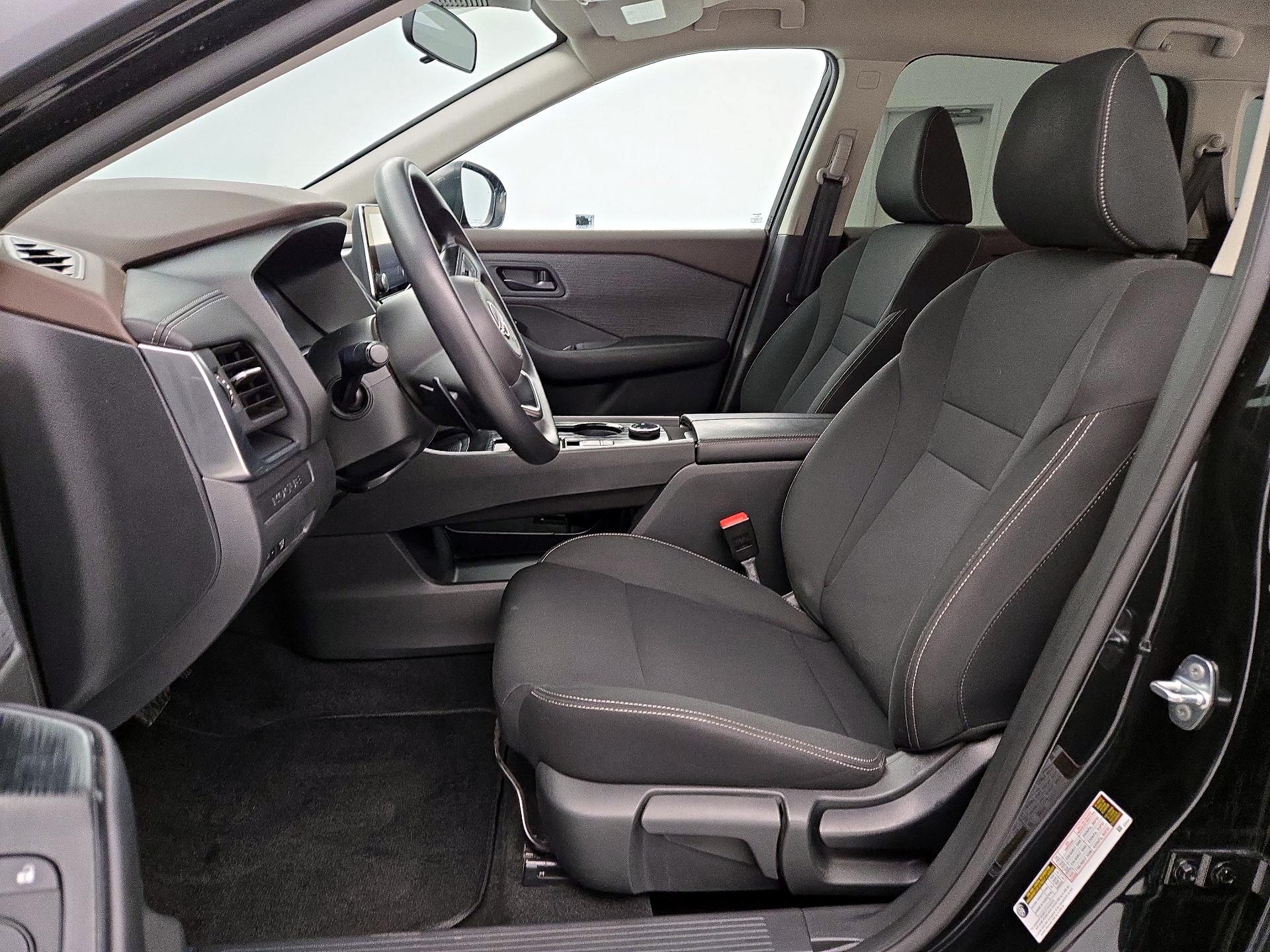 Thumbnail: 2023 Nissan Rogue - 11