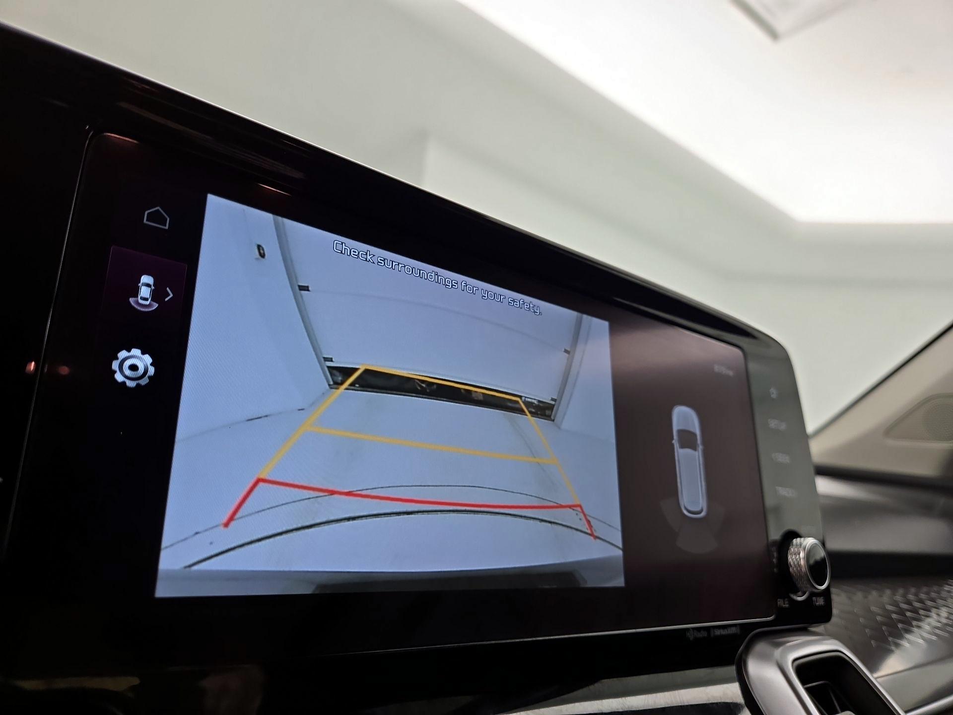 Thumbnail: 2023 Kia Sorento - 15