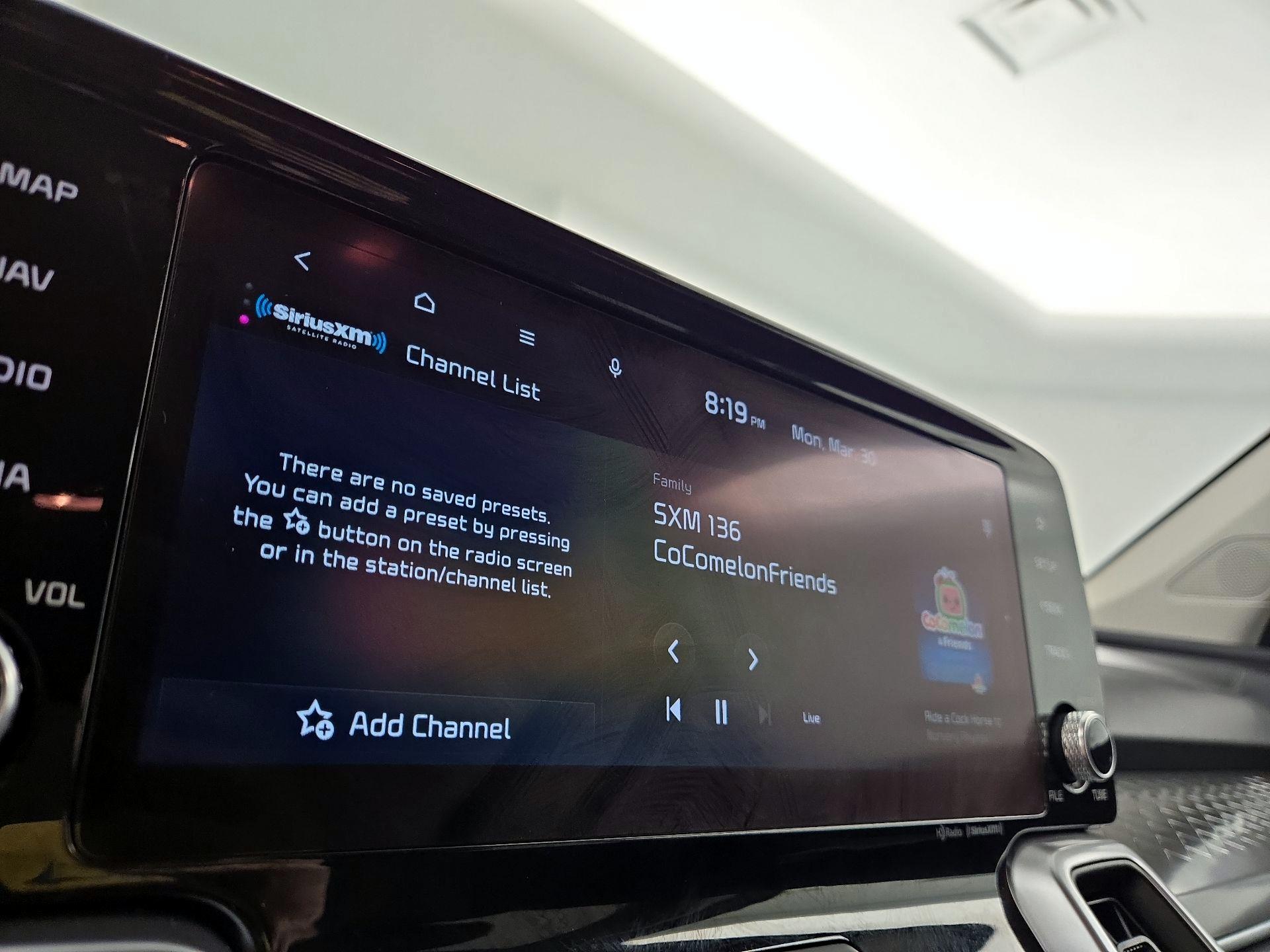 Thumbnail: 2023 Kia Sorento - 16