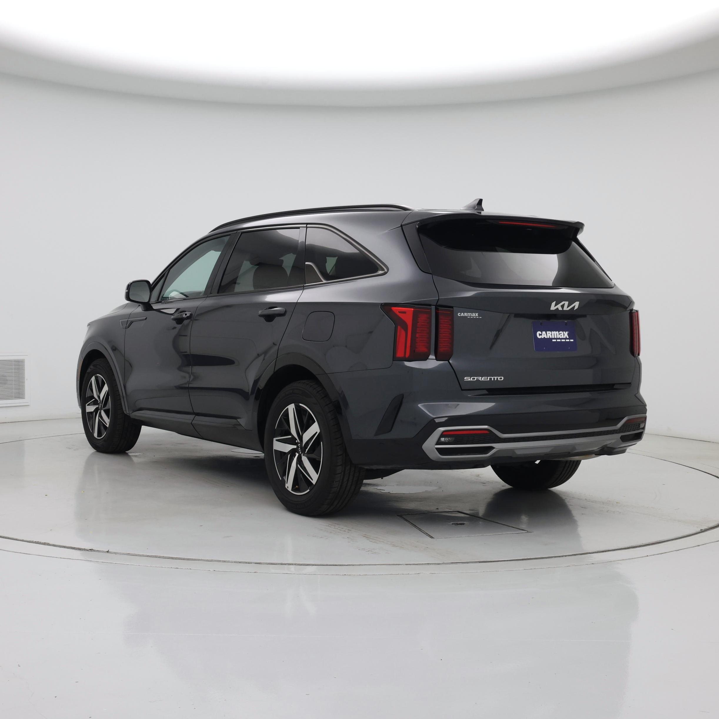 Thumbnail: 2023 Kia Sorento - 2