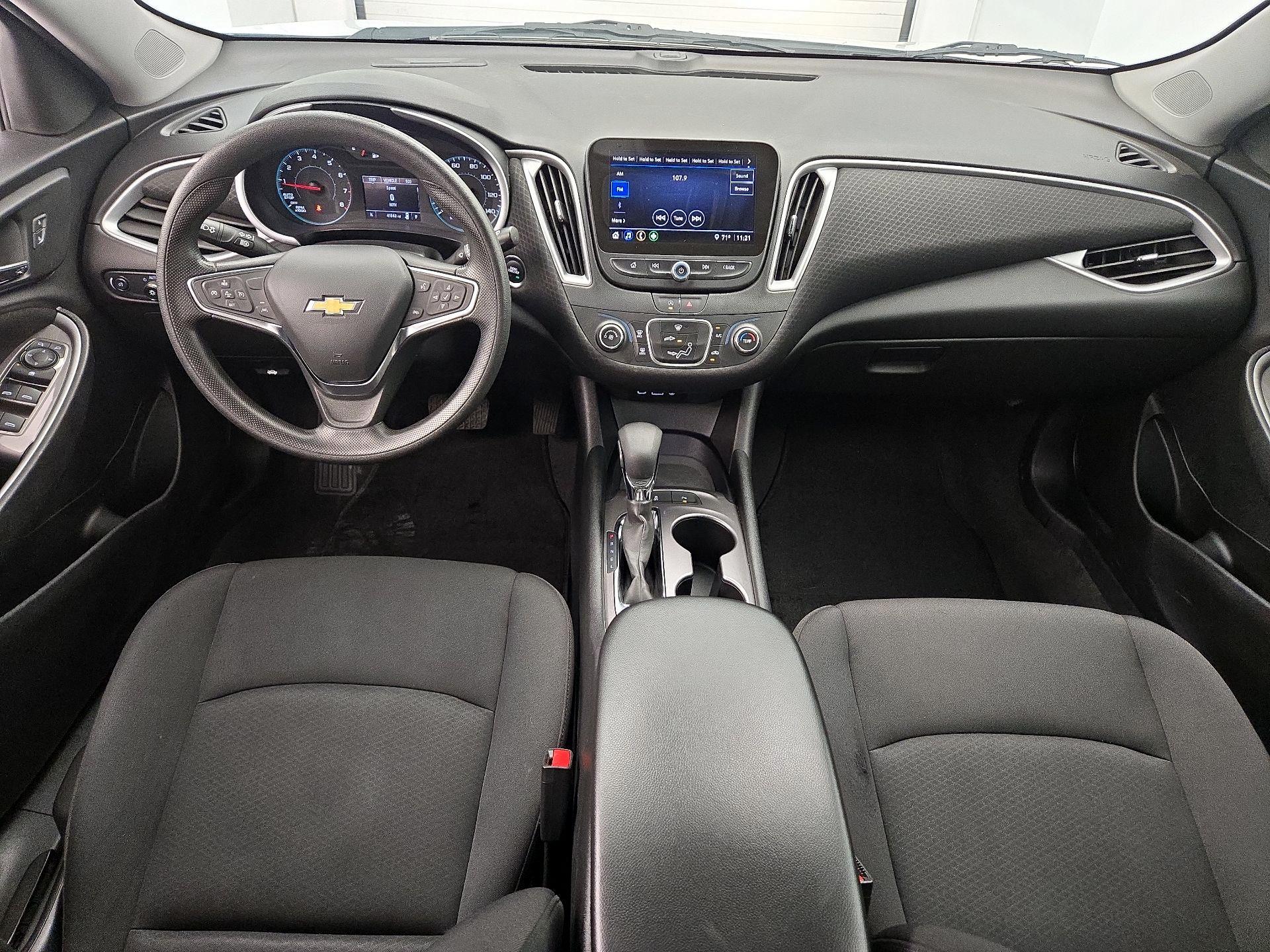 Thumbnail: 2024 Chevrolet Malibu - 9