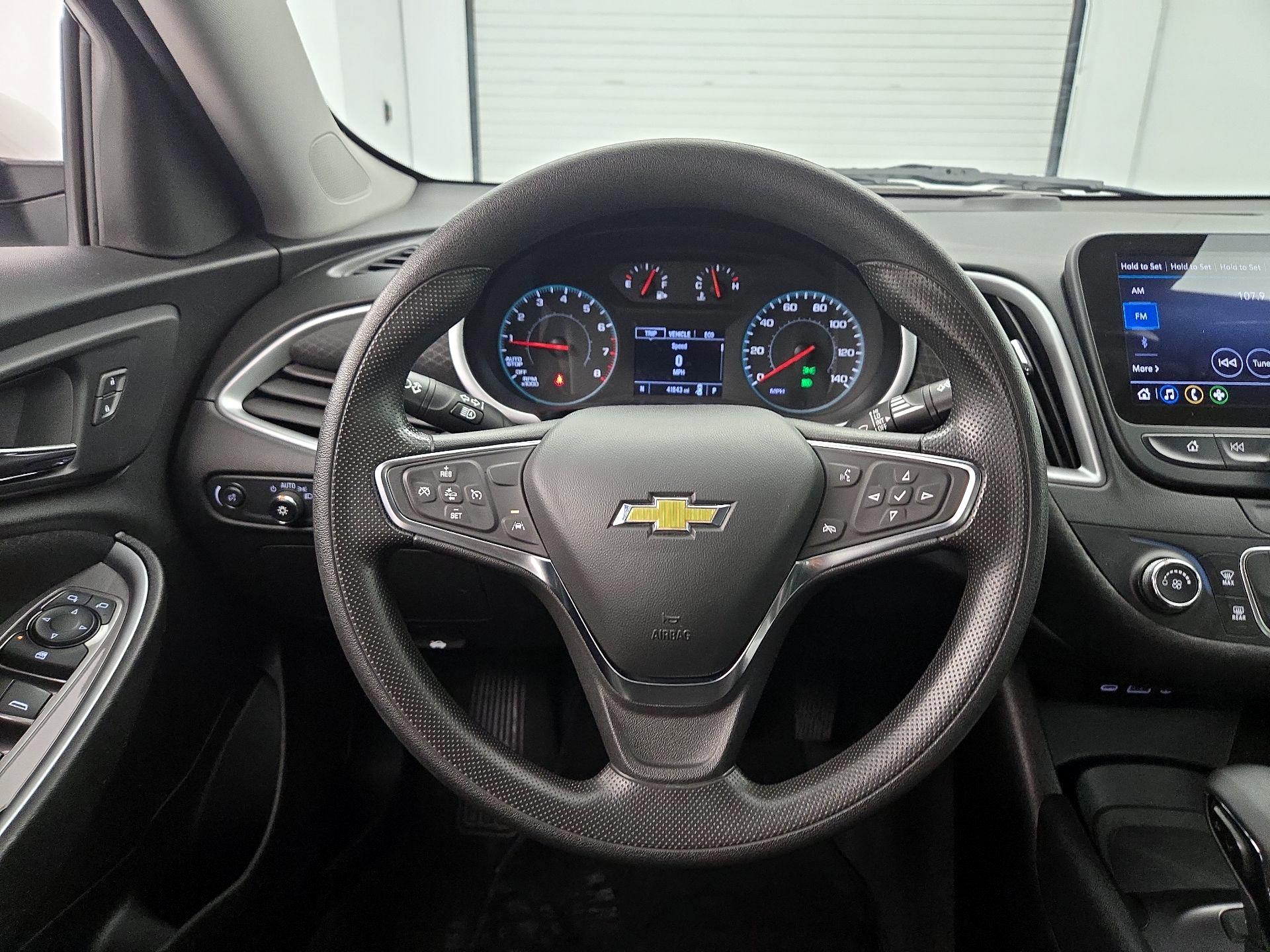 Thumbnail: 2024 Chevrolet Malibu - 10