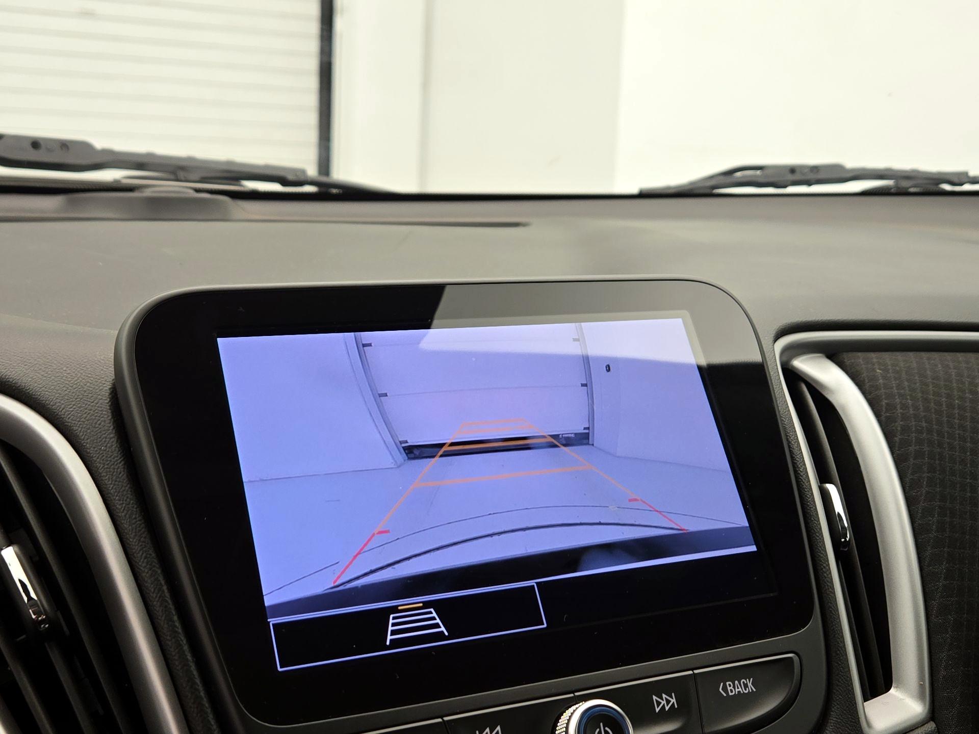 Thumbnail: 2024 Chevrolet Malibu - 14