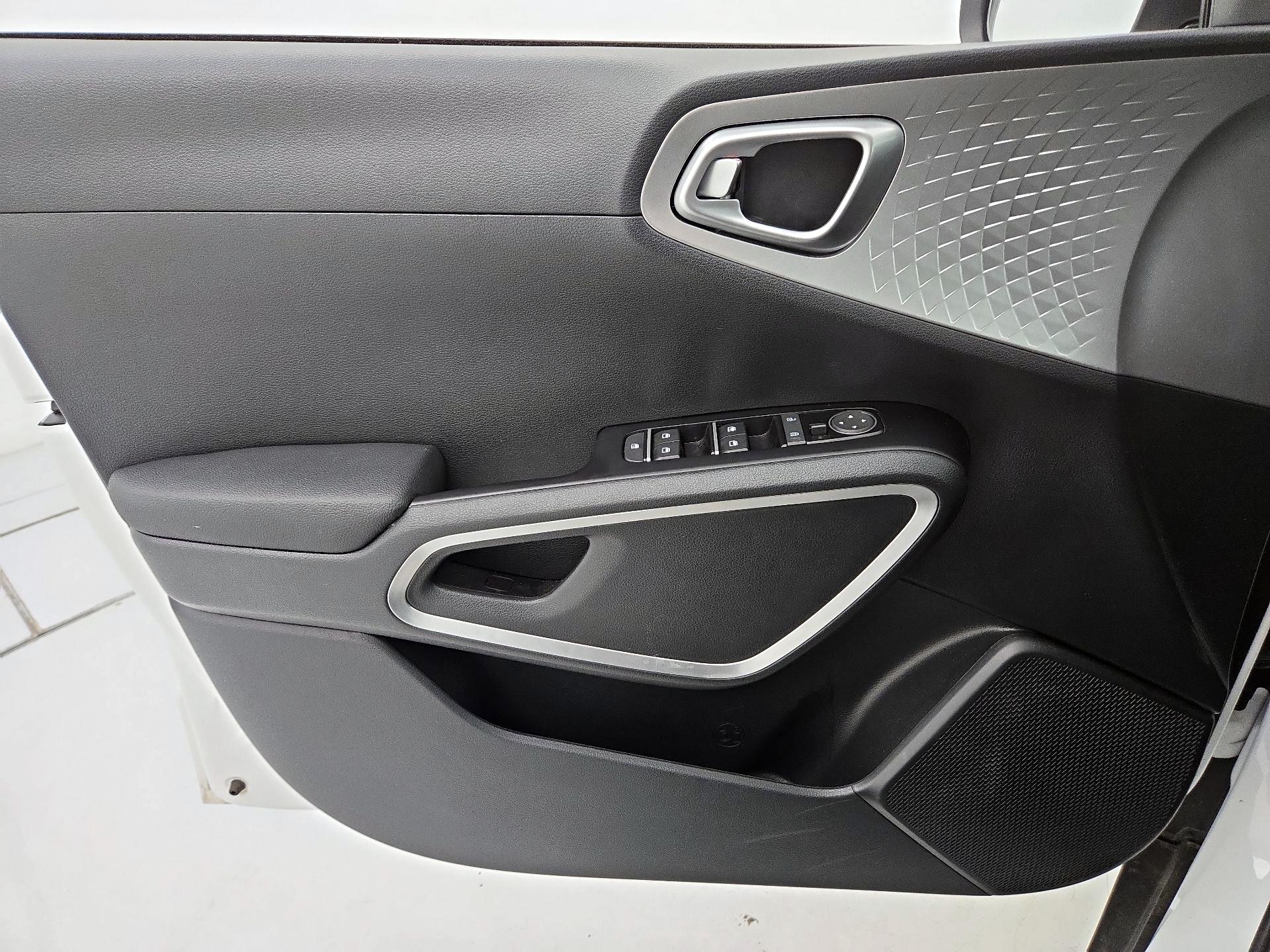 Thumbnail: 2025 Kia Soul - 12