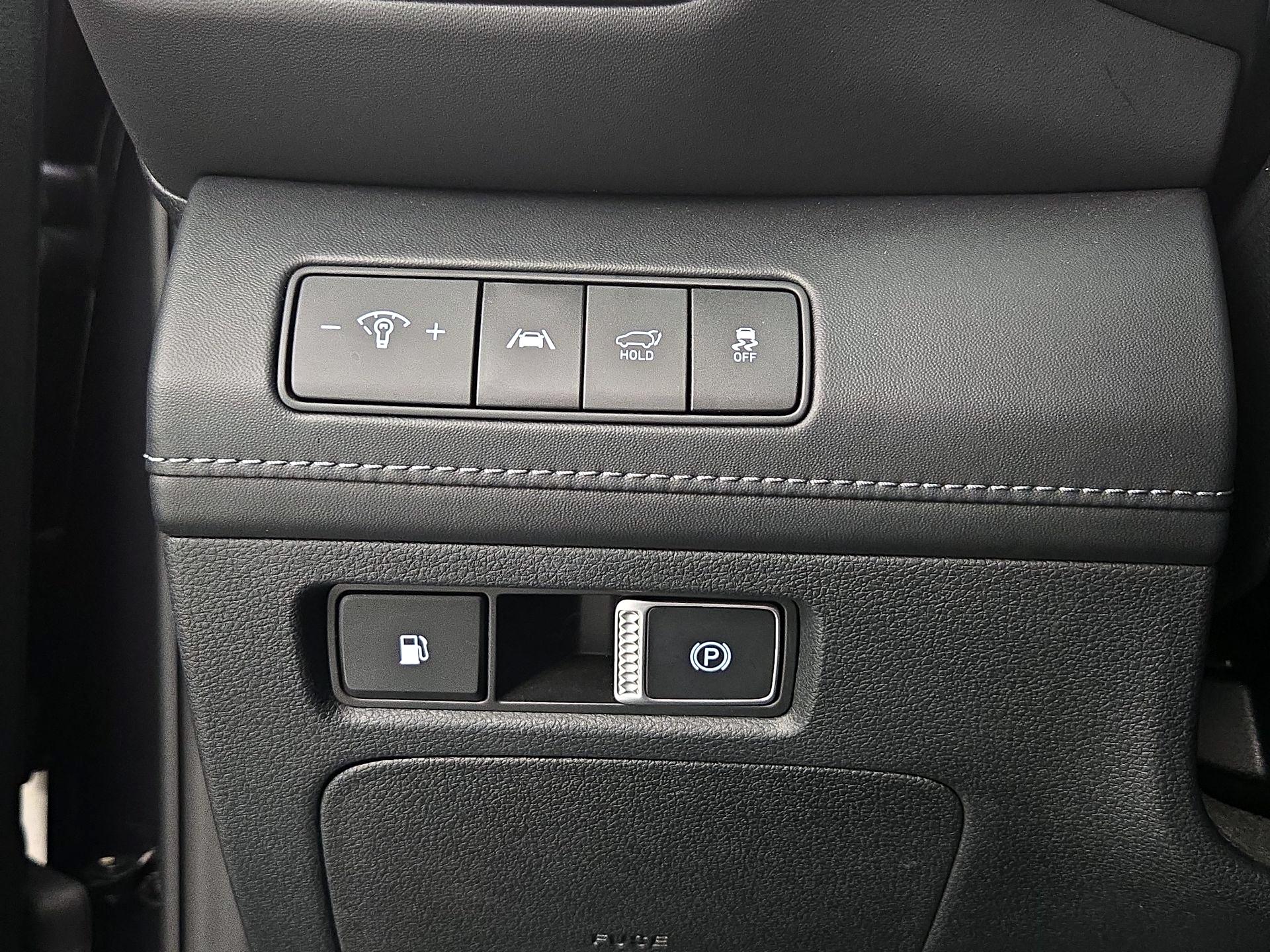 Thumbnail: 2022 Hyundai Santa Fe - 13