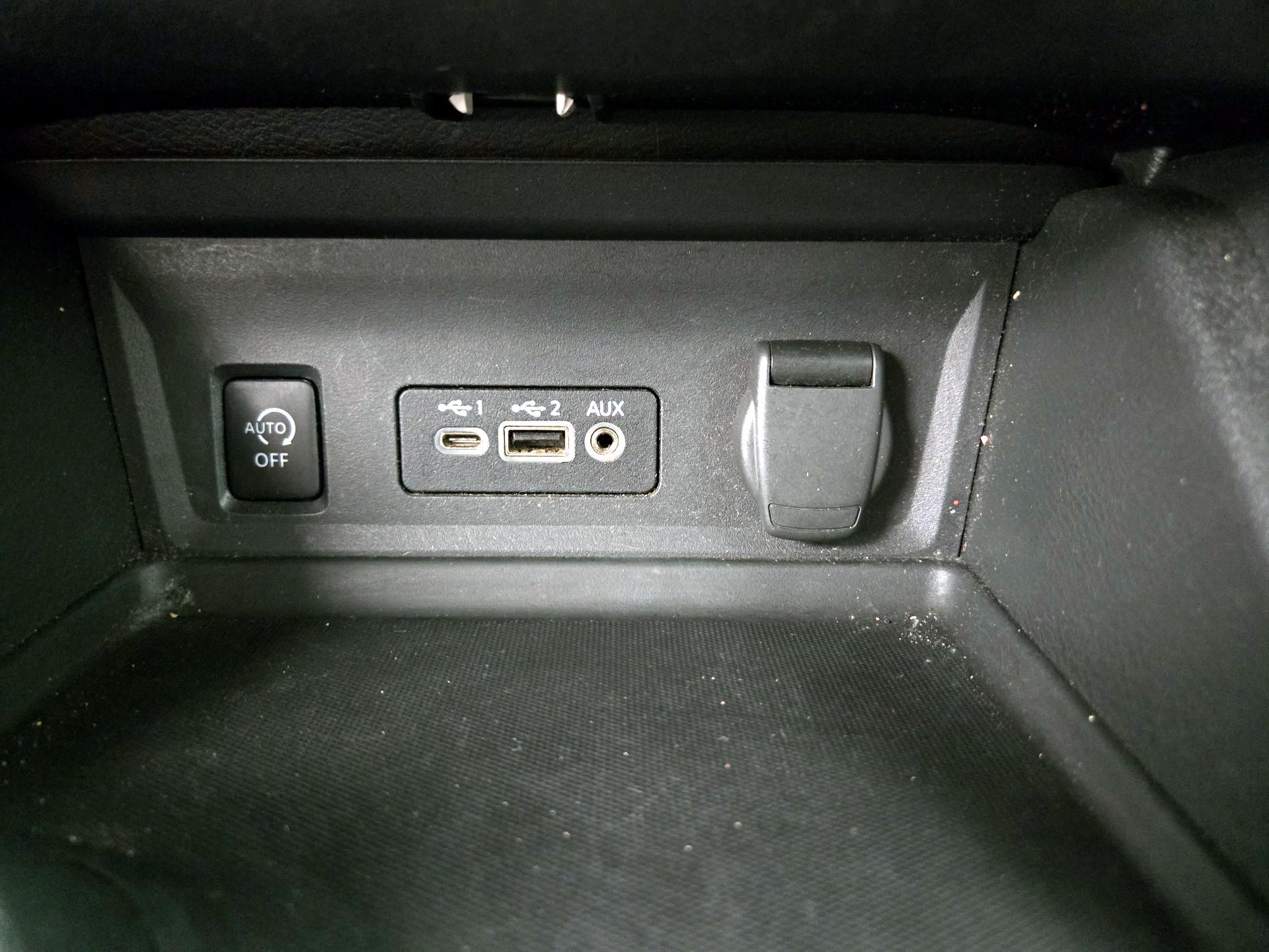 Thumbnail: 2024 Nissan Sentra - 18