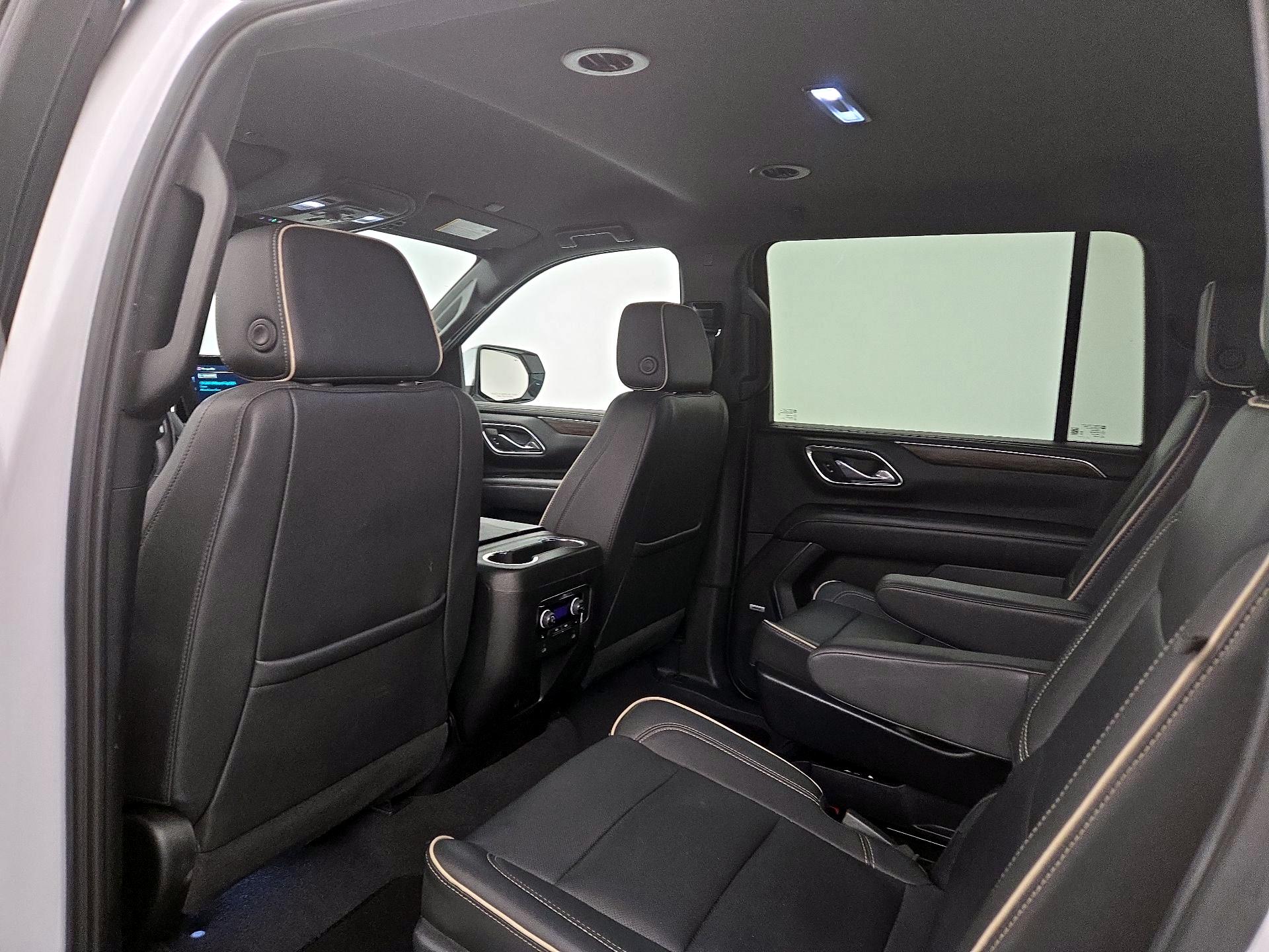 Thumbnail: 2023 Chevrolet Suburban - 19