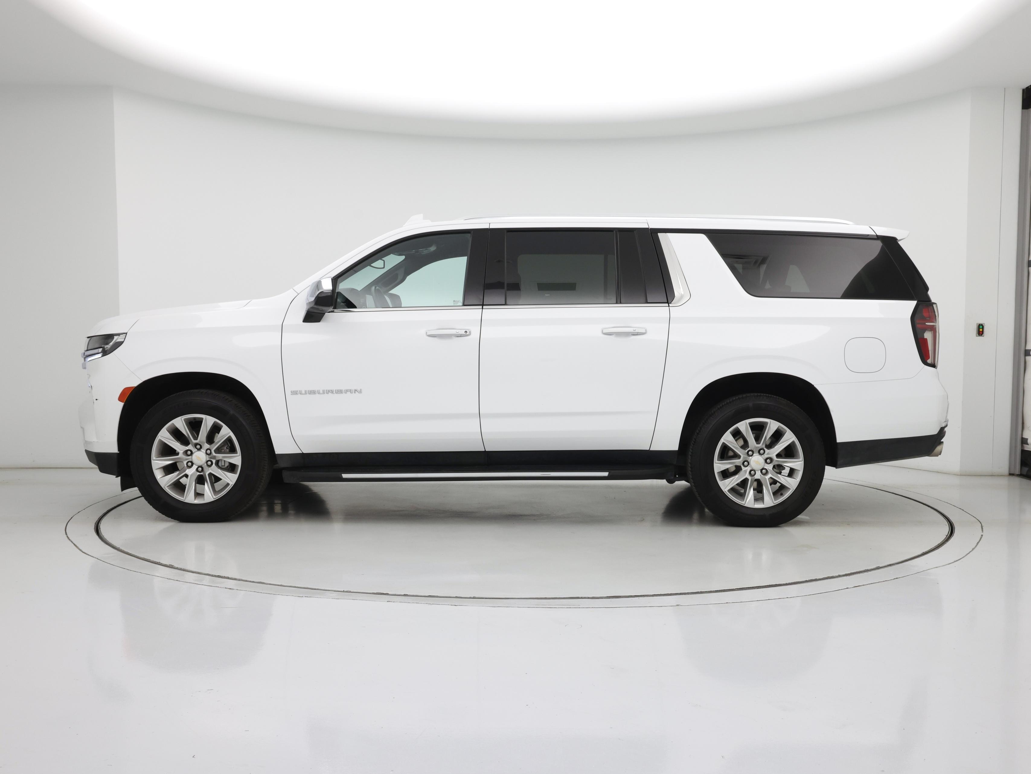Thumbnail: 2023 Chevrolet Suburban - 3