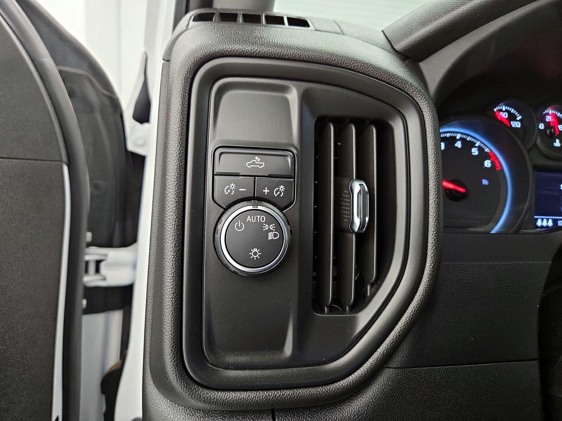 Thumbnail: 2024 Chevrolet Silverado 1500 - 13