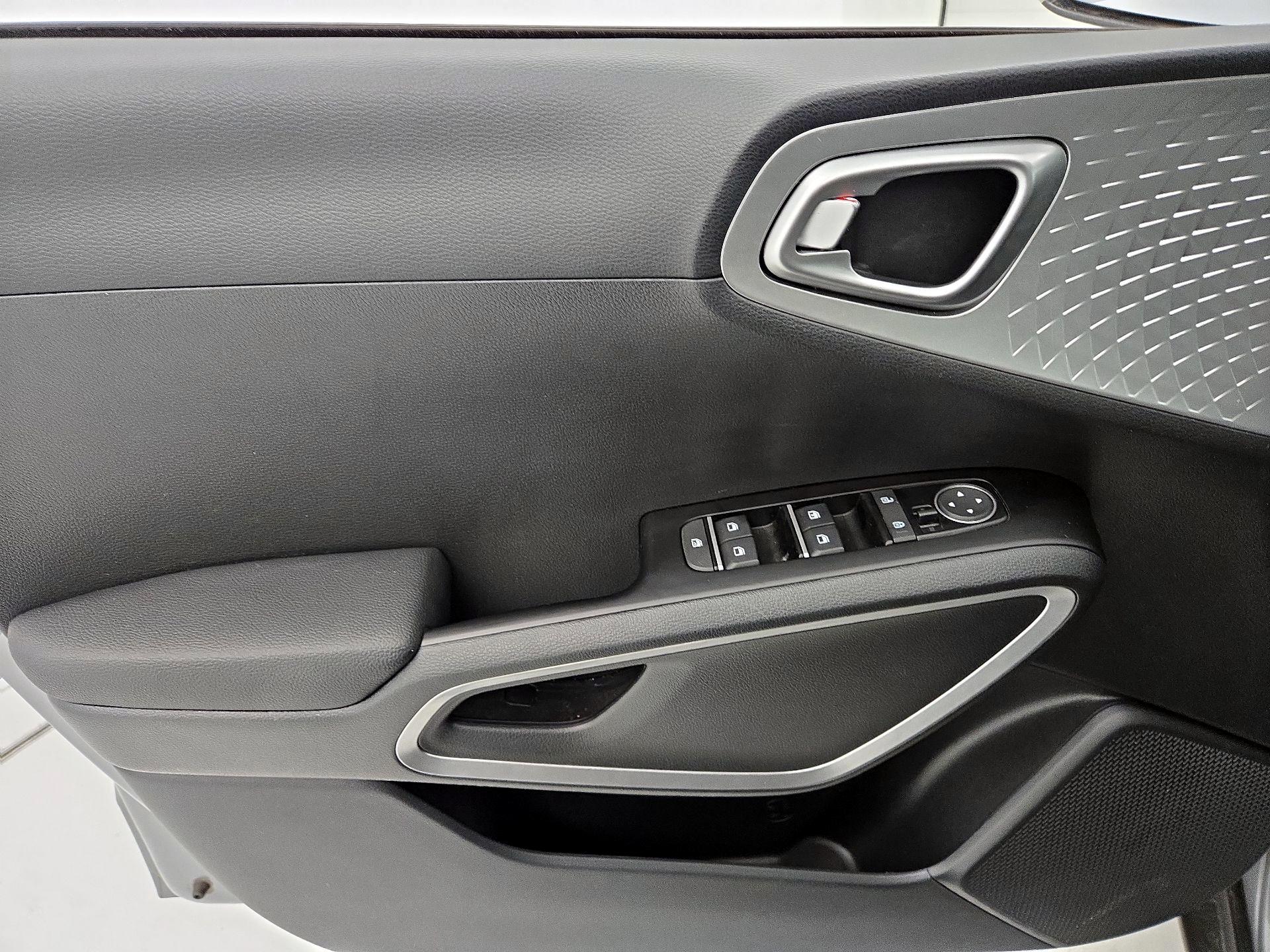Thumbnail: 2025 Kia Soul - 12