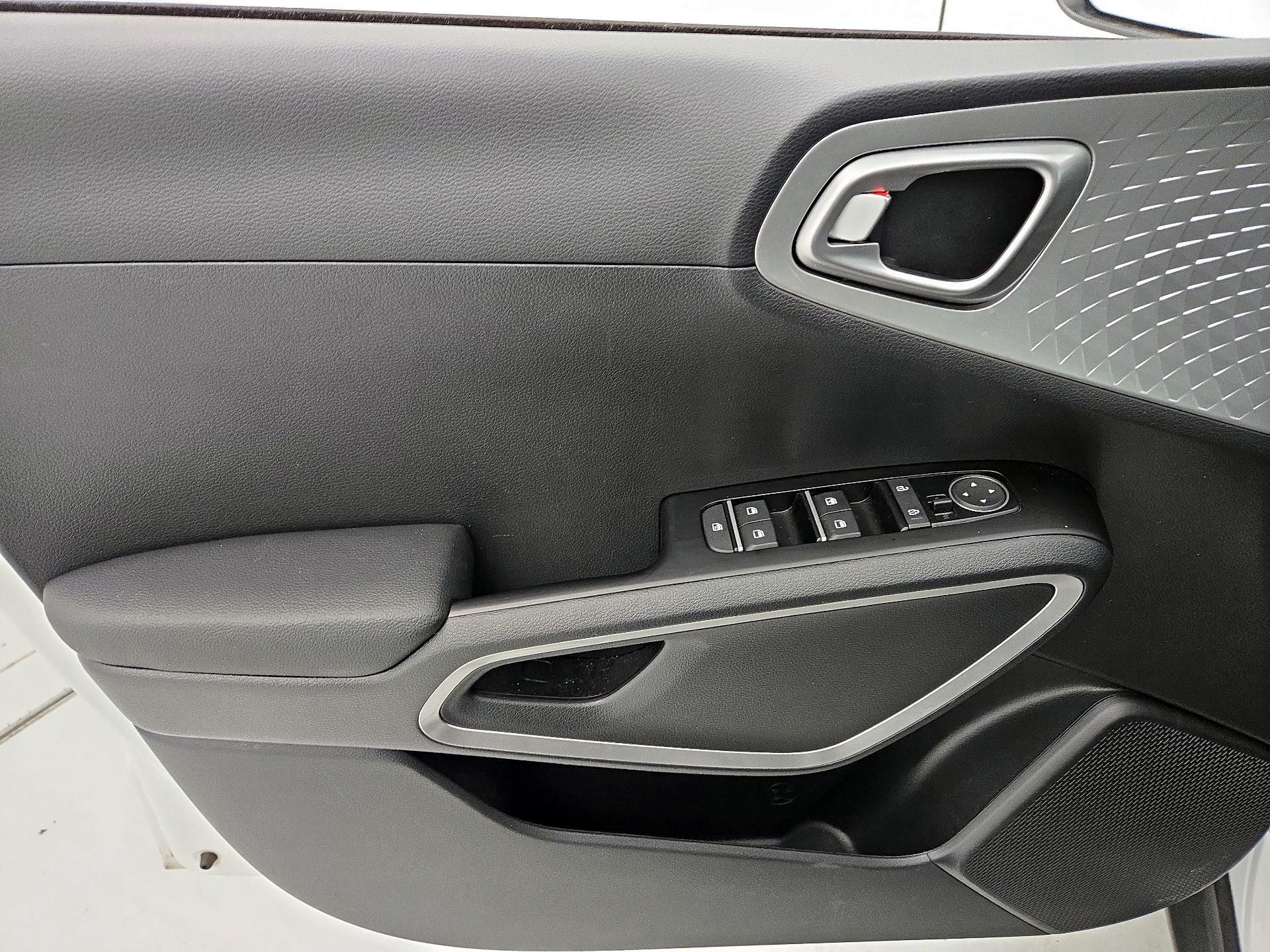 Thumbnail: 2025 Kia Soul - 12