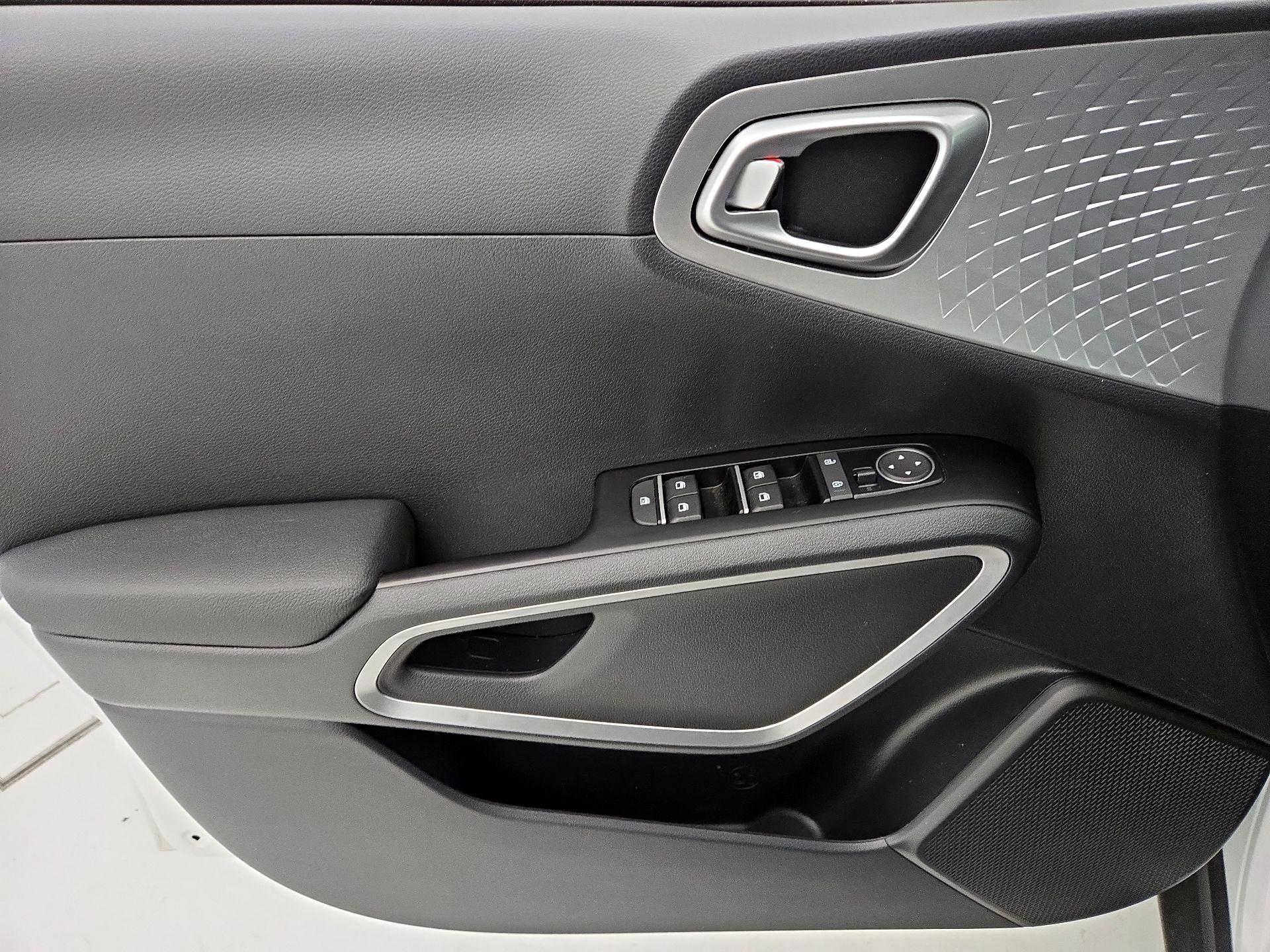 Thumbnail: 2025 Kia Soul - 12