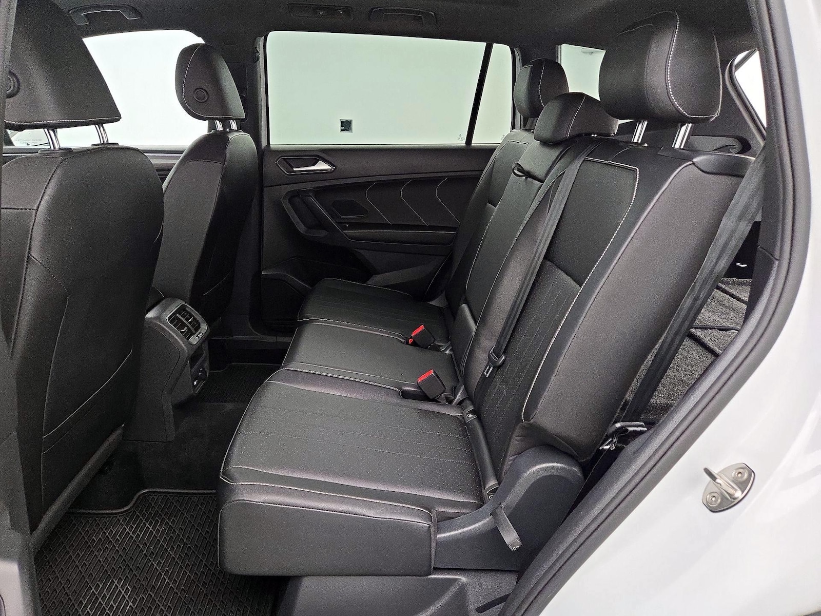 2023 Volkswagen Tiguan SE R-LINE BLACK - Photo 21