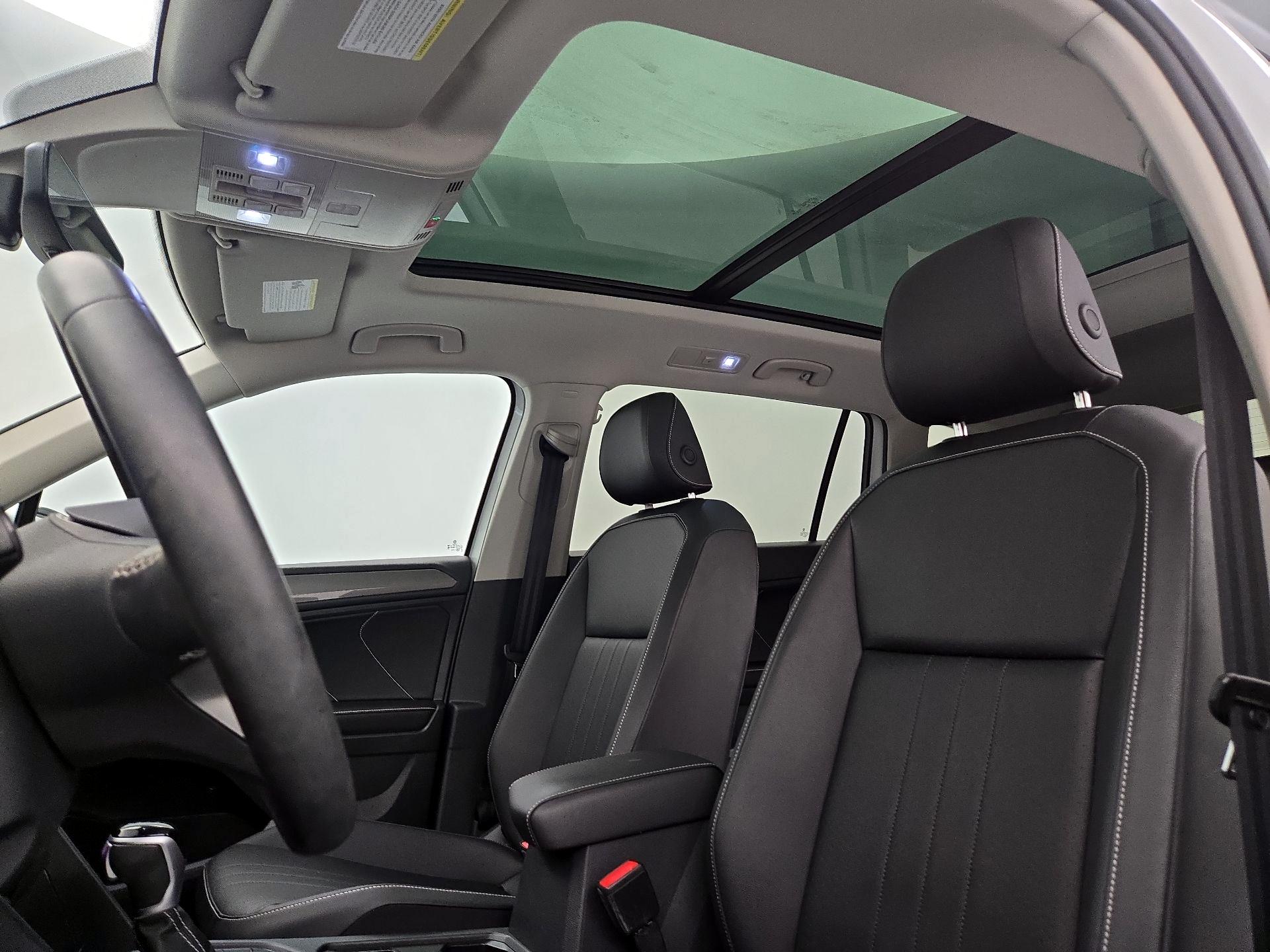 Thumbnail: 2023 Volkswagen Tiguan - 19