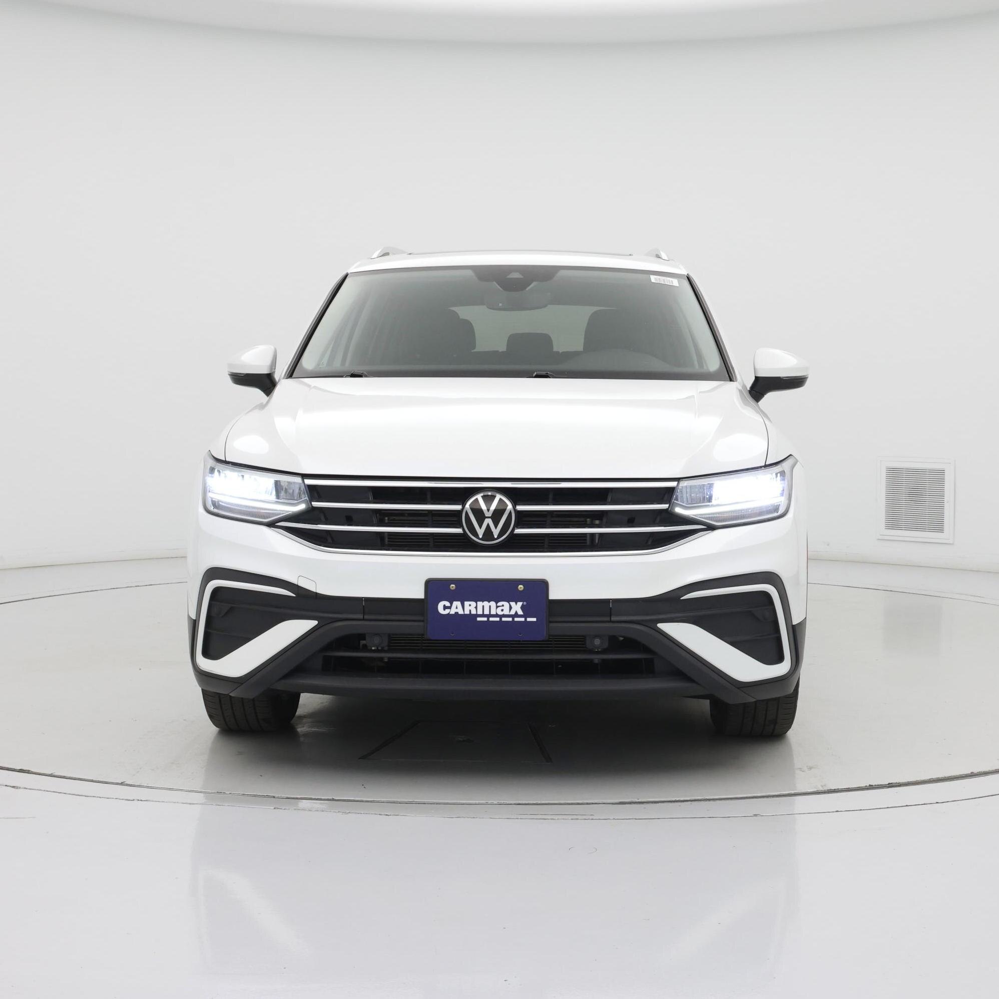 Thumbnail: 2023 Volkswagen Tiguan - 5