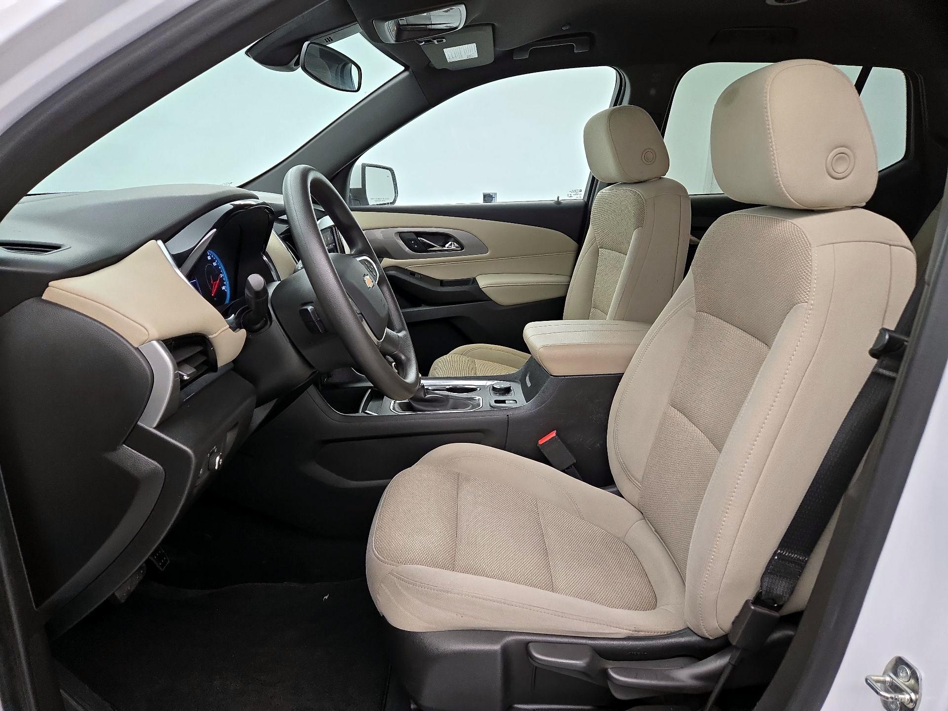 Thumbnail: 2023 Chevrolet Traverse - 11