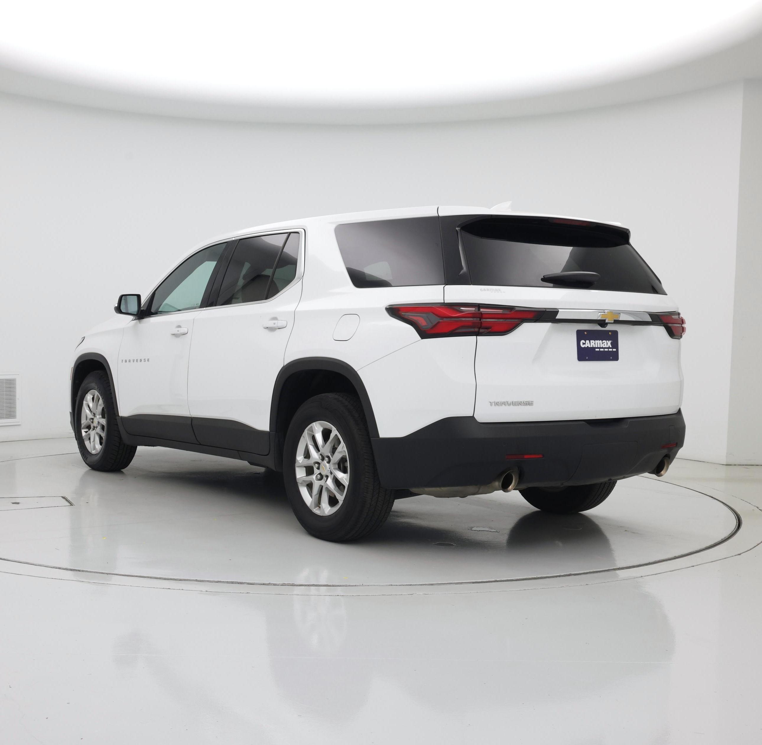 Thumbnail: 2023 Chevrolet Traverse - 2