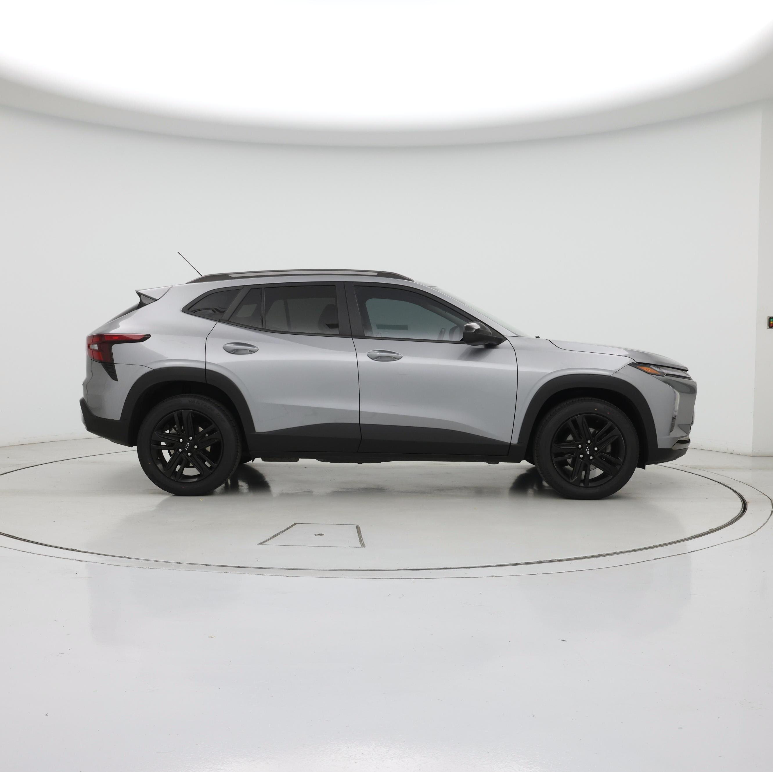 Thumbnail: 2025 Chevrolet Trax - 7