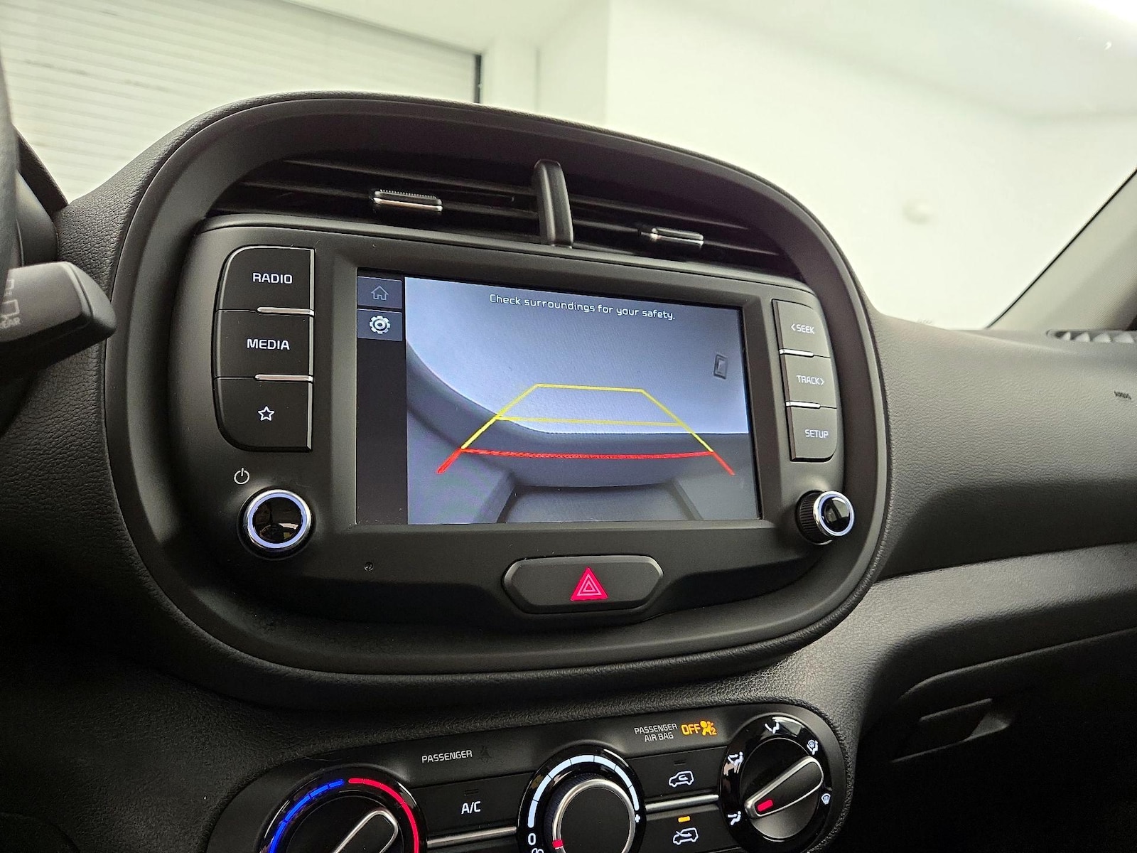 2025 Kia Soul LX - Photo 15