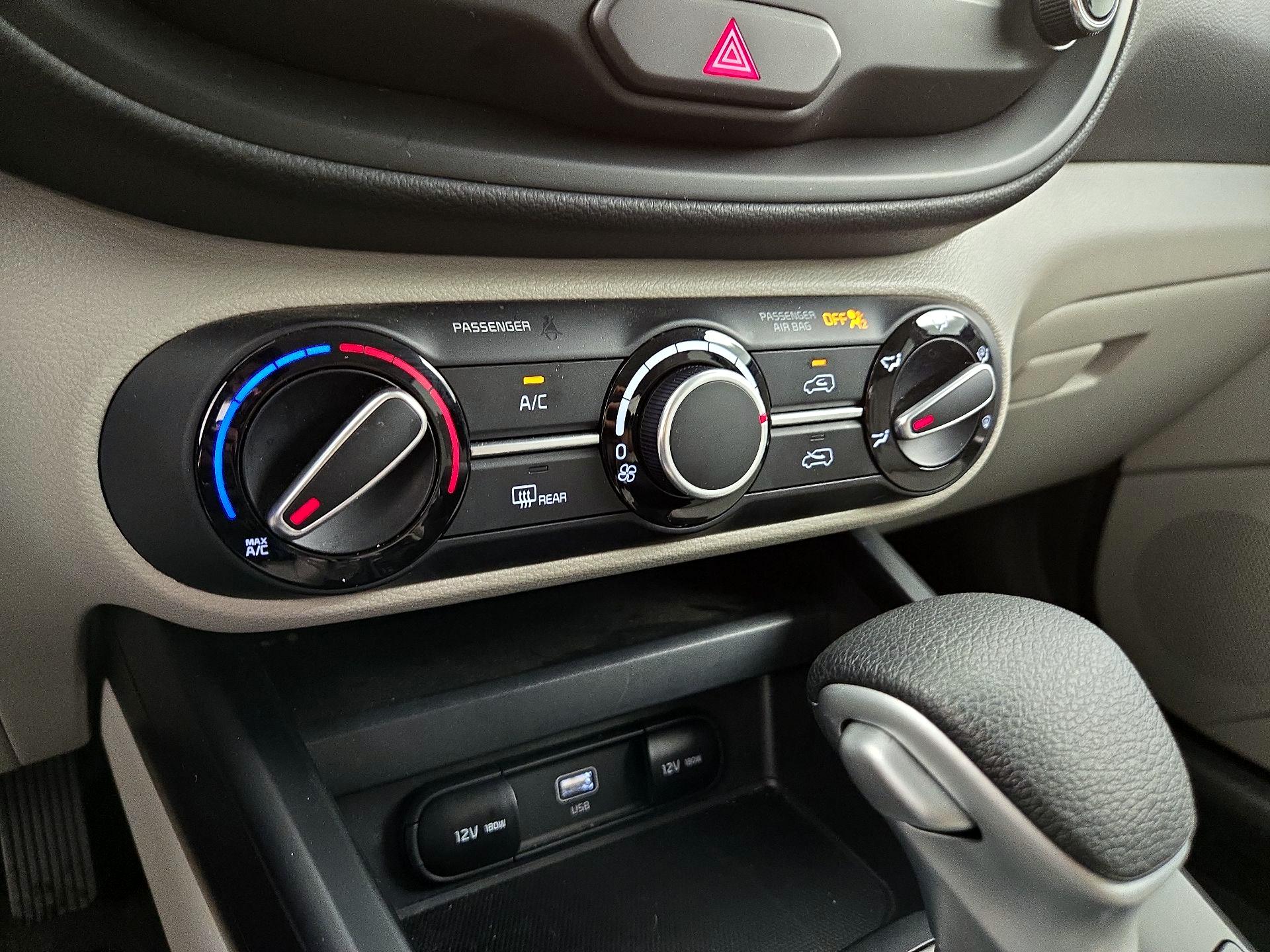 Thumbnail: 2025 Kia Soul - 16