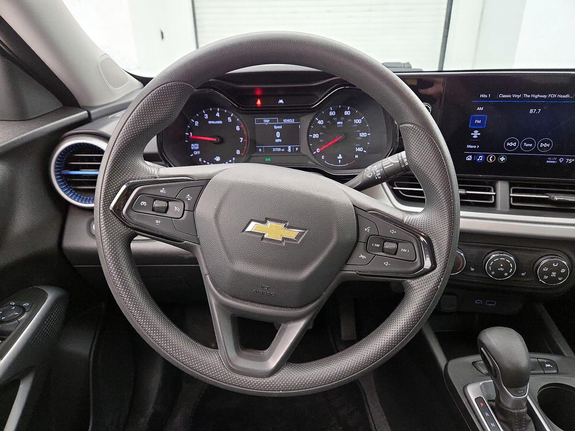 Thumbnail: 2024 Chevrolet Trax - 10