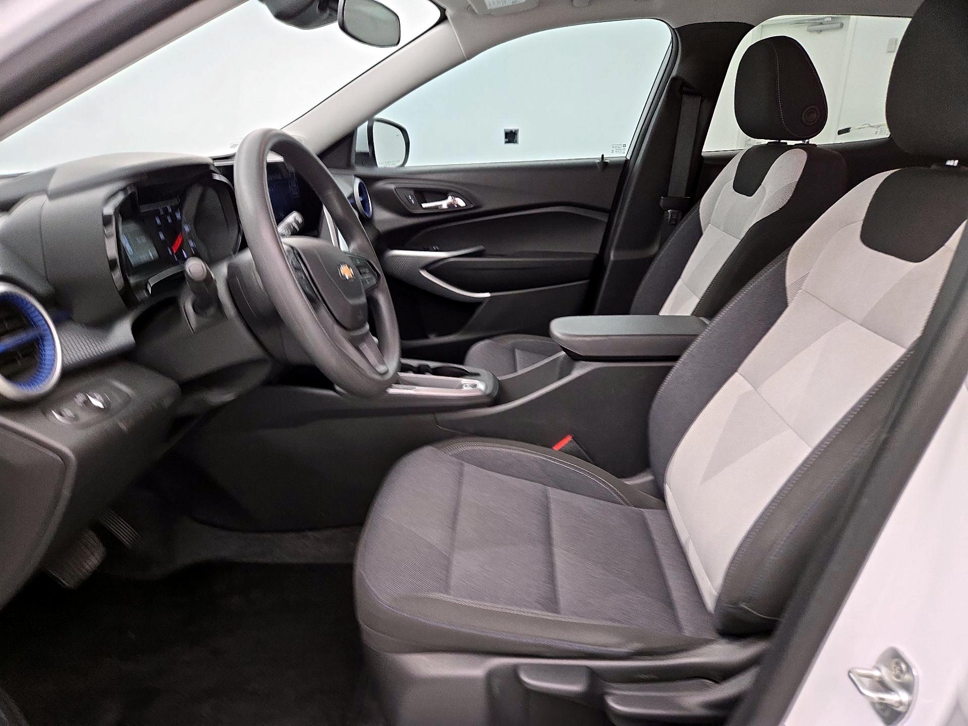 Thumbnail: 2024 Chevrolet Trax - 11