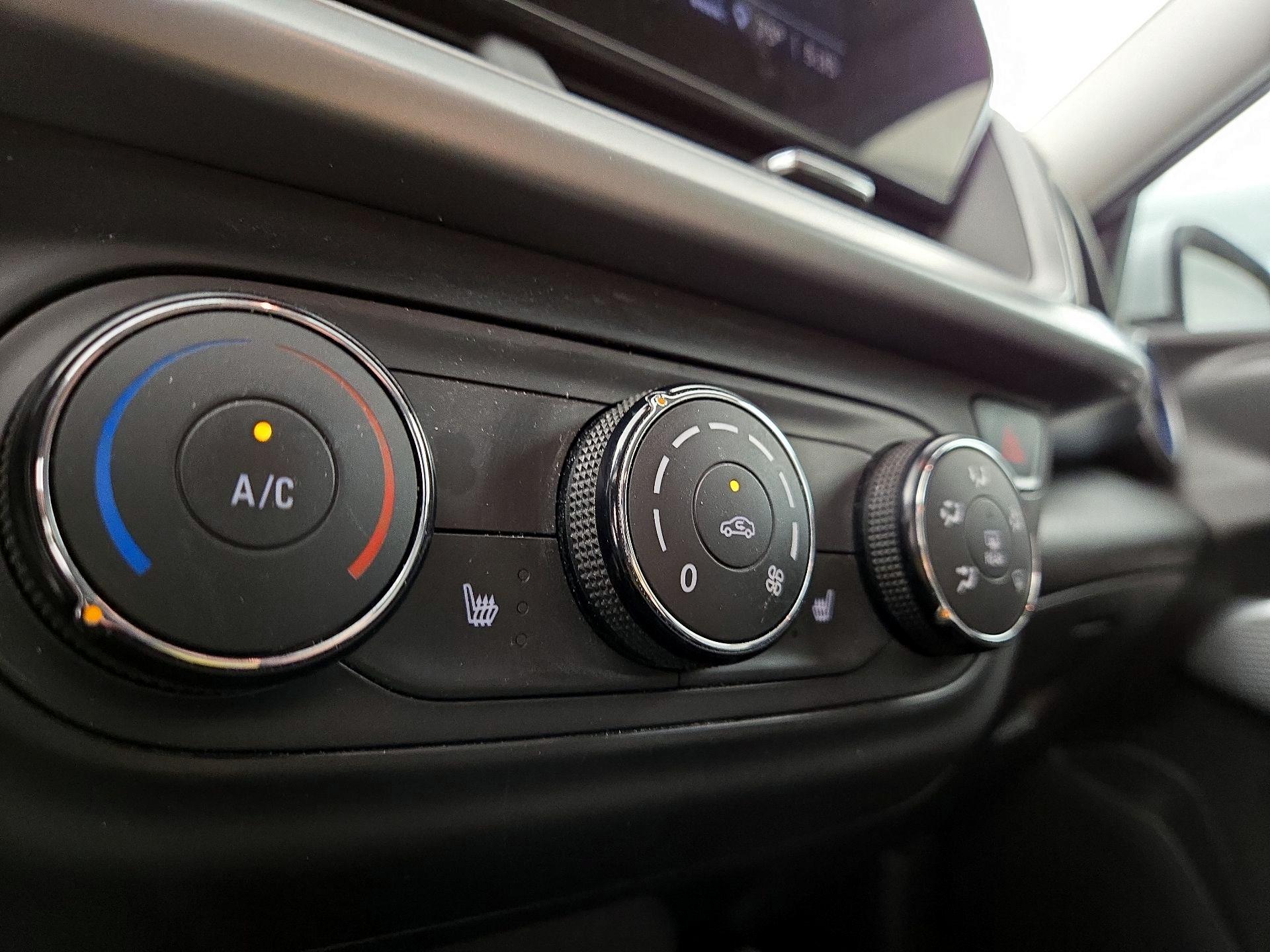 Thumbnail: 2024 Chevrolet Trax - 16