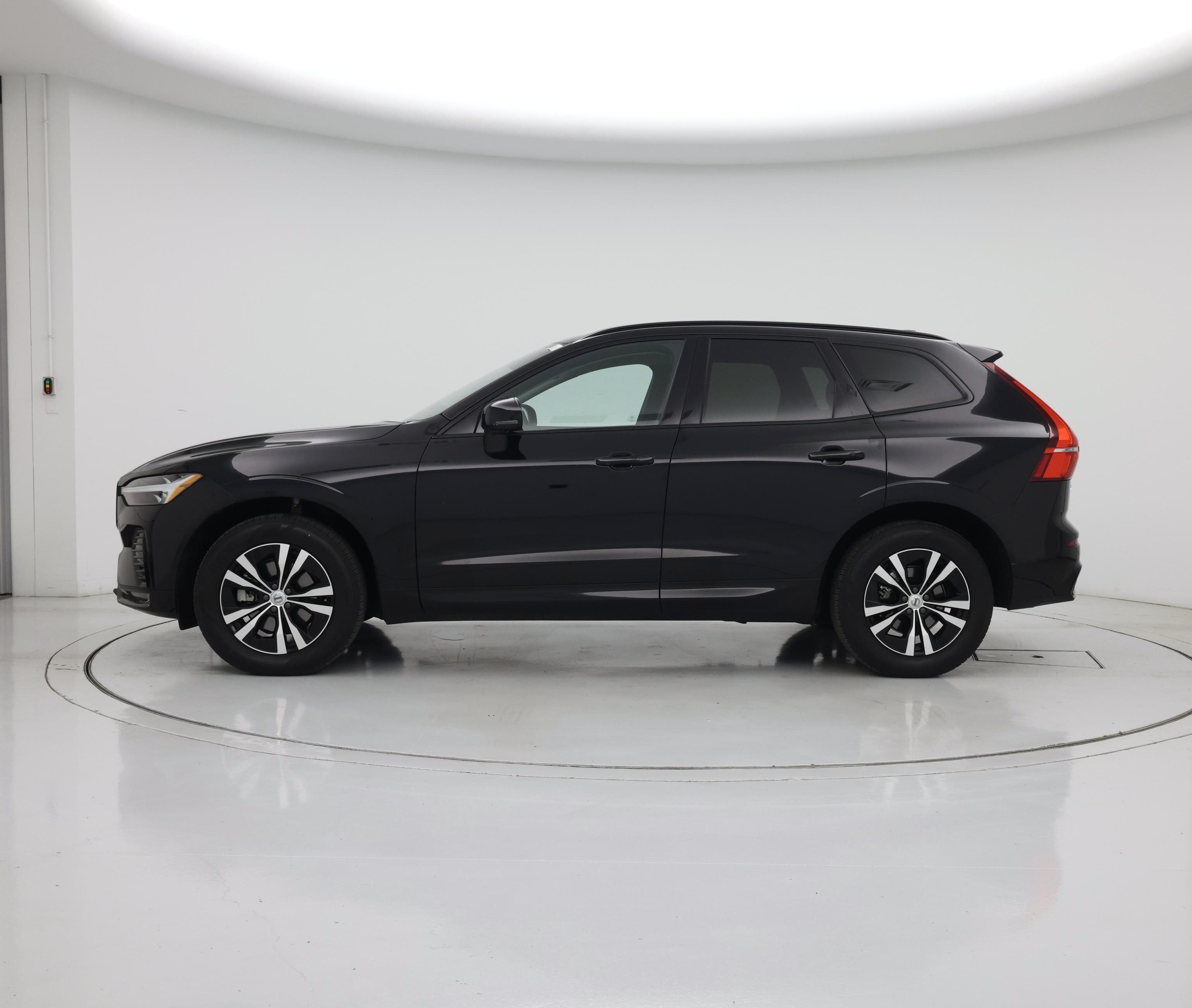 Thumbnail: 2024 Volvo XC60 - 3