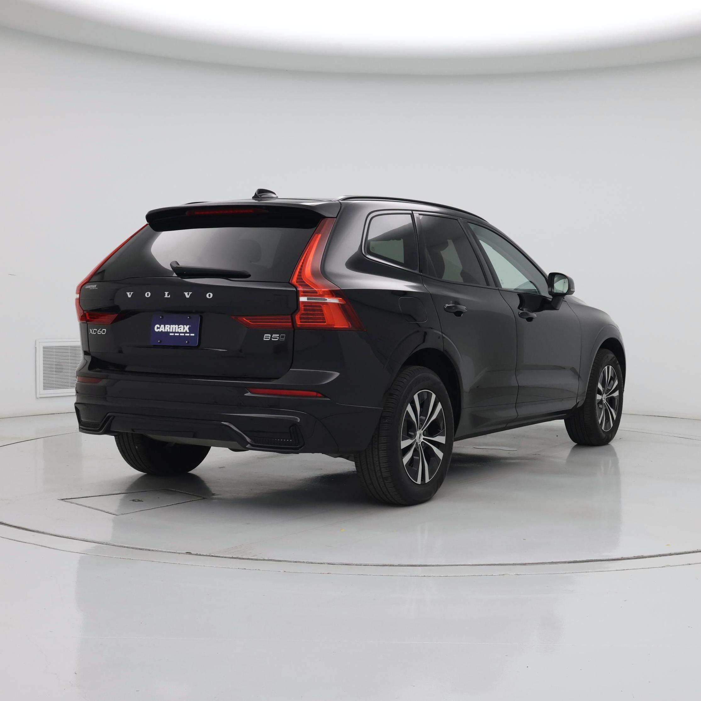 Thumbnail: 2024 Volvo XC60 - 8