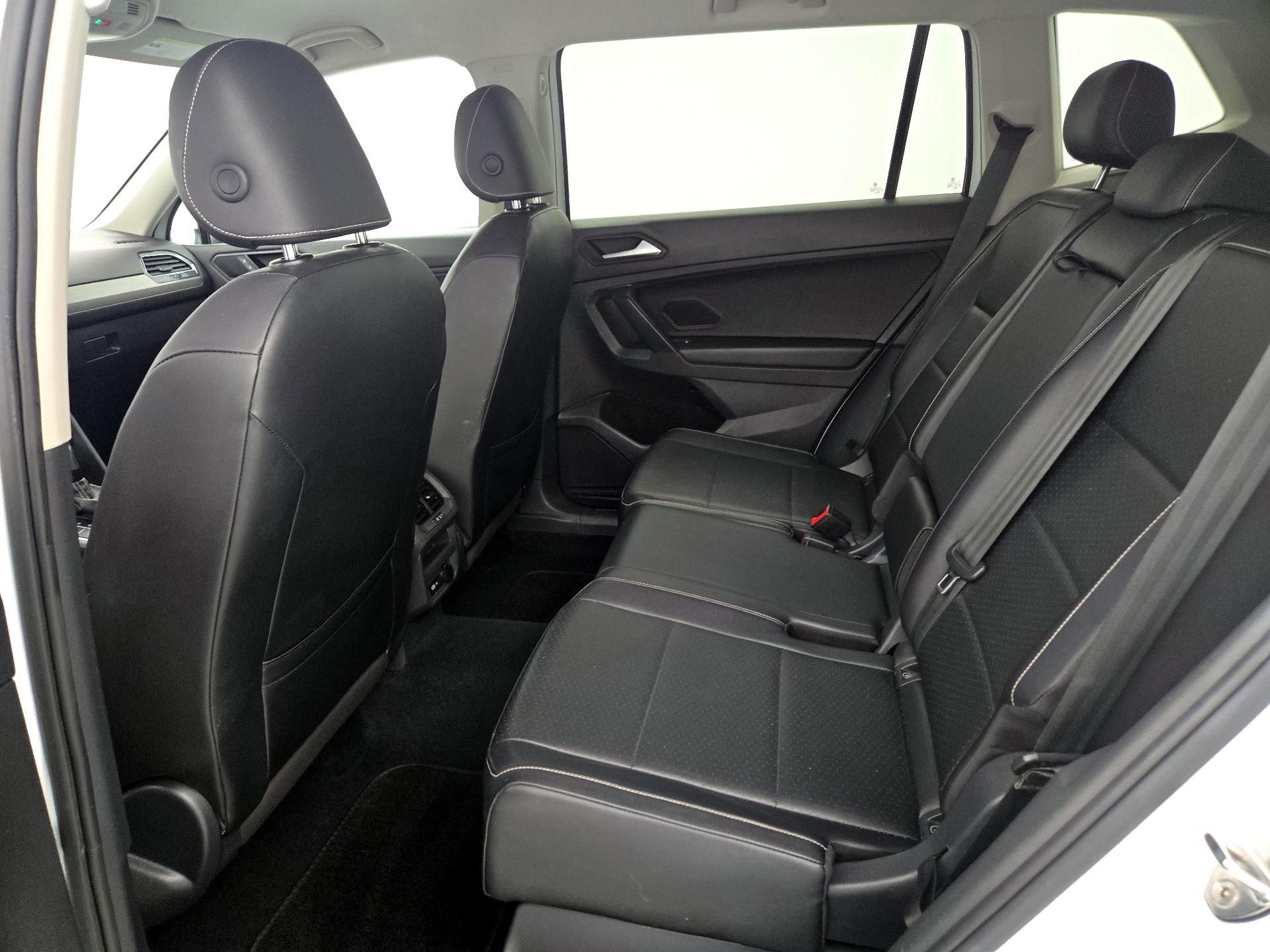 Thumbnail: 2021 Volkswagen Tiguan - 19