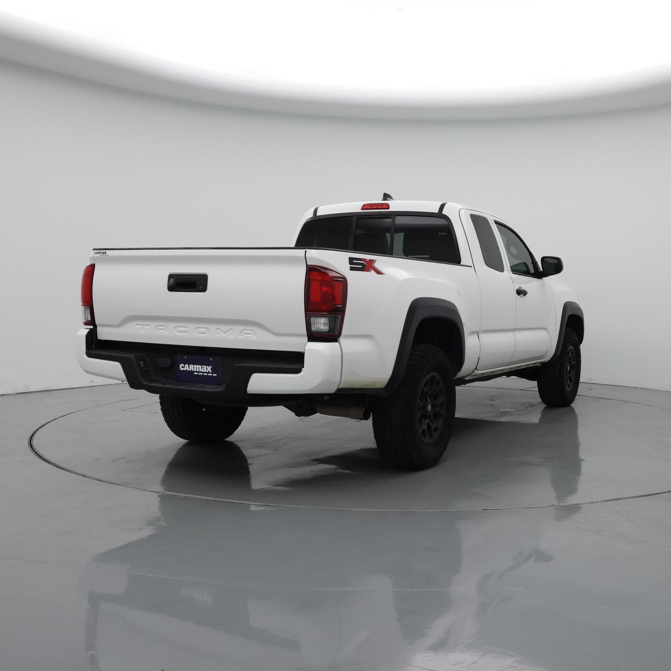 Thumbnail: 2022 Toyota Tacoma - 8