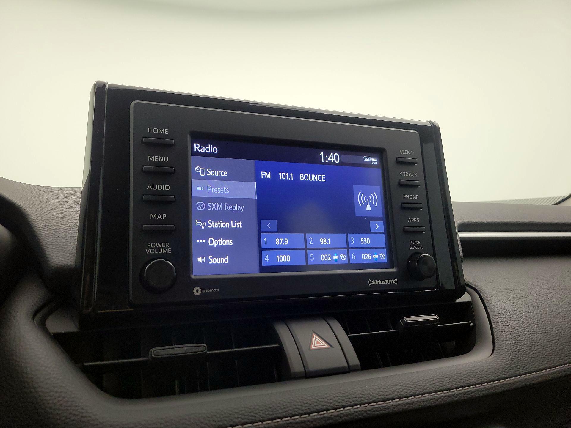 Thumbnail: 2021 Toyota RAV4 - 15