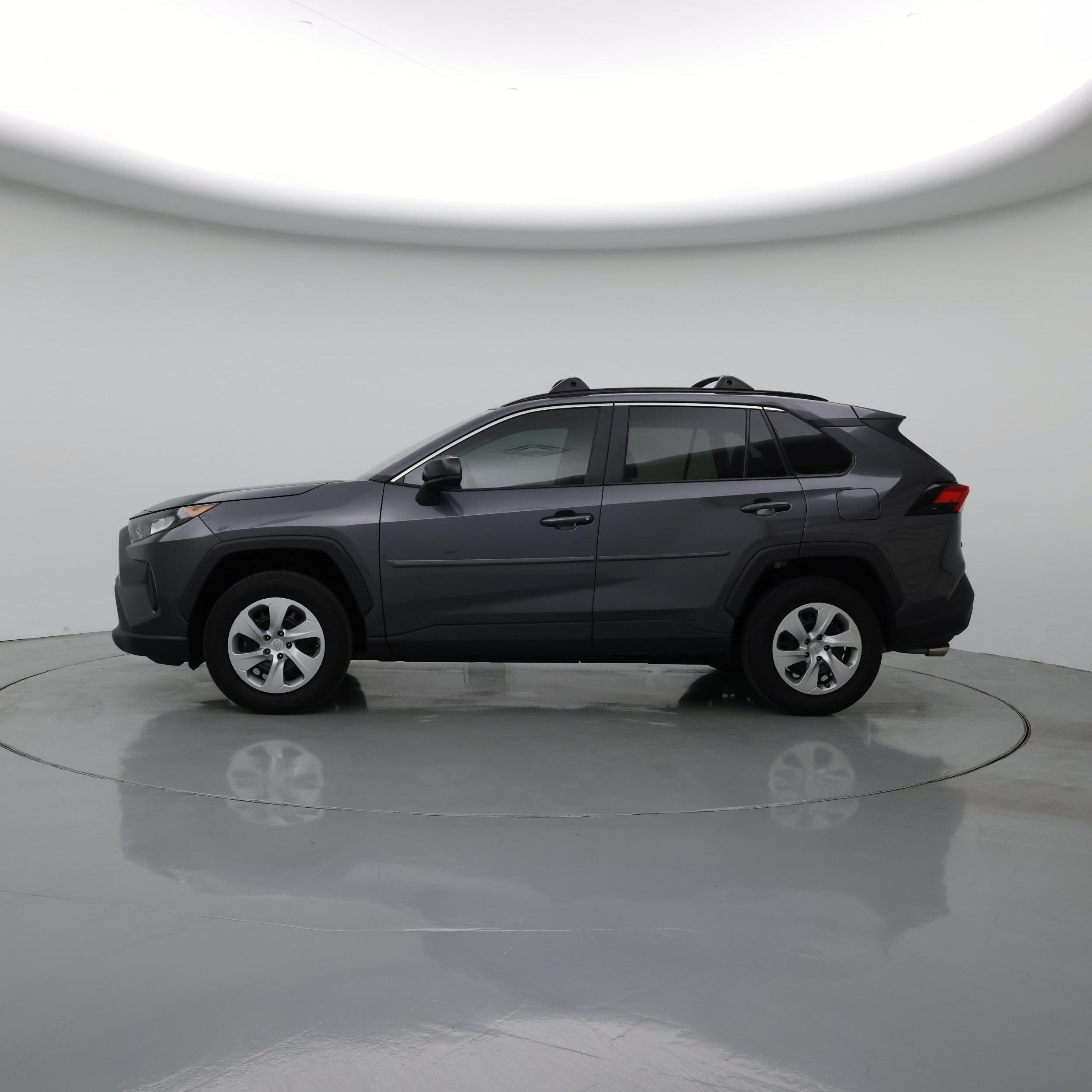 Thumbnail: 2021 Toyota RAV4 - 3