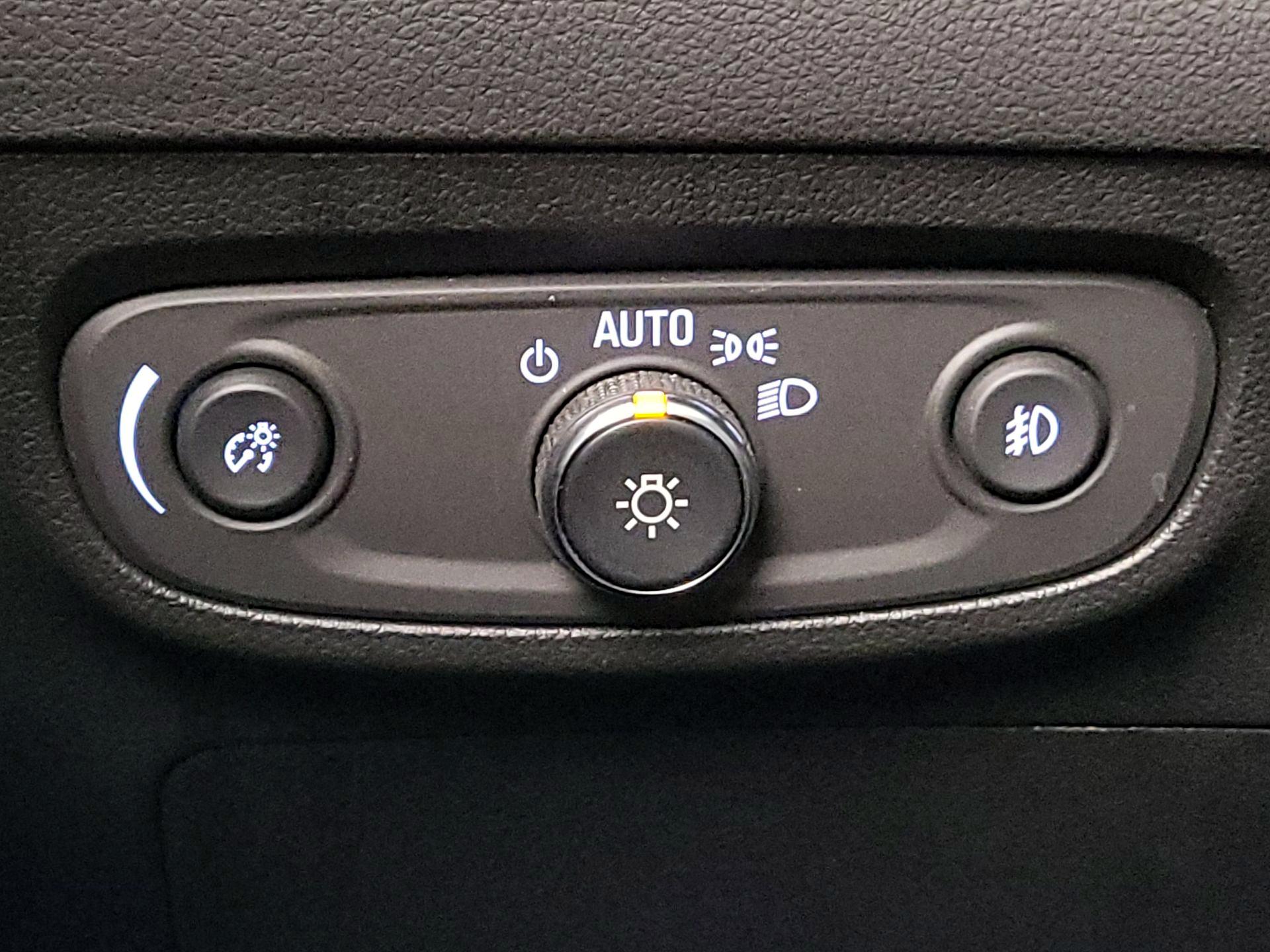 Thumbnail: 2023 Buick Encore GX - 13