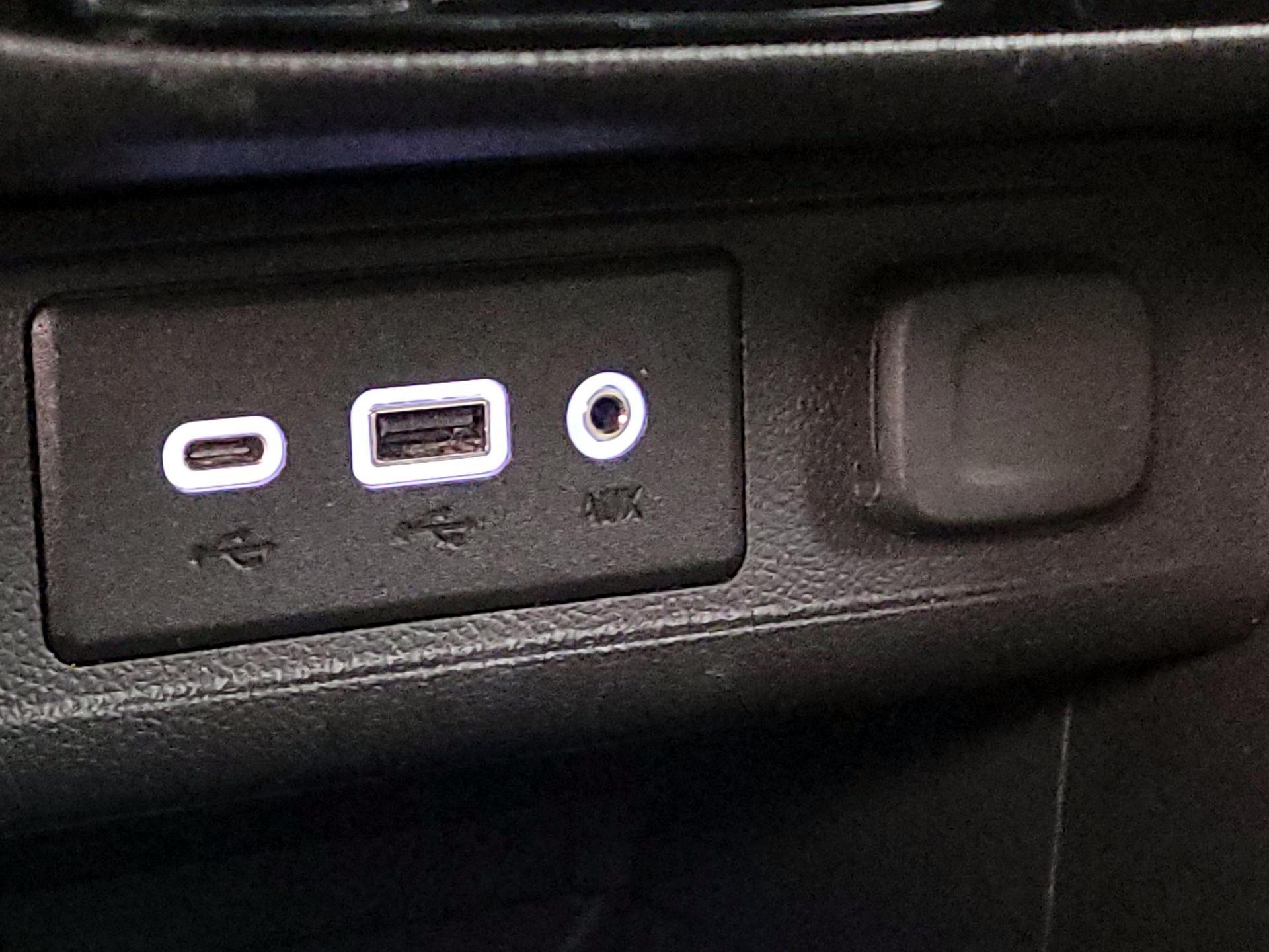 Thumbnail: 2023 Buick Encore GX - 18