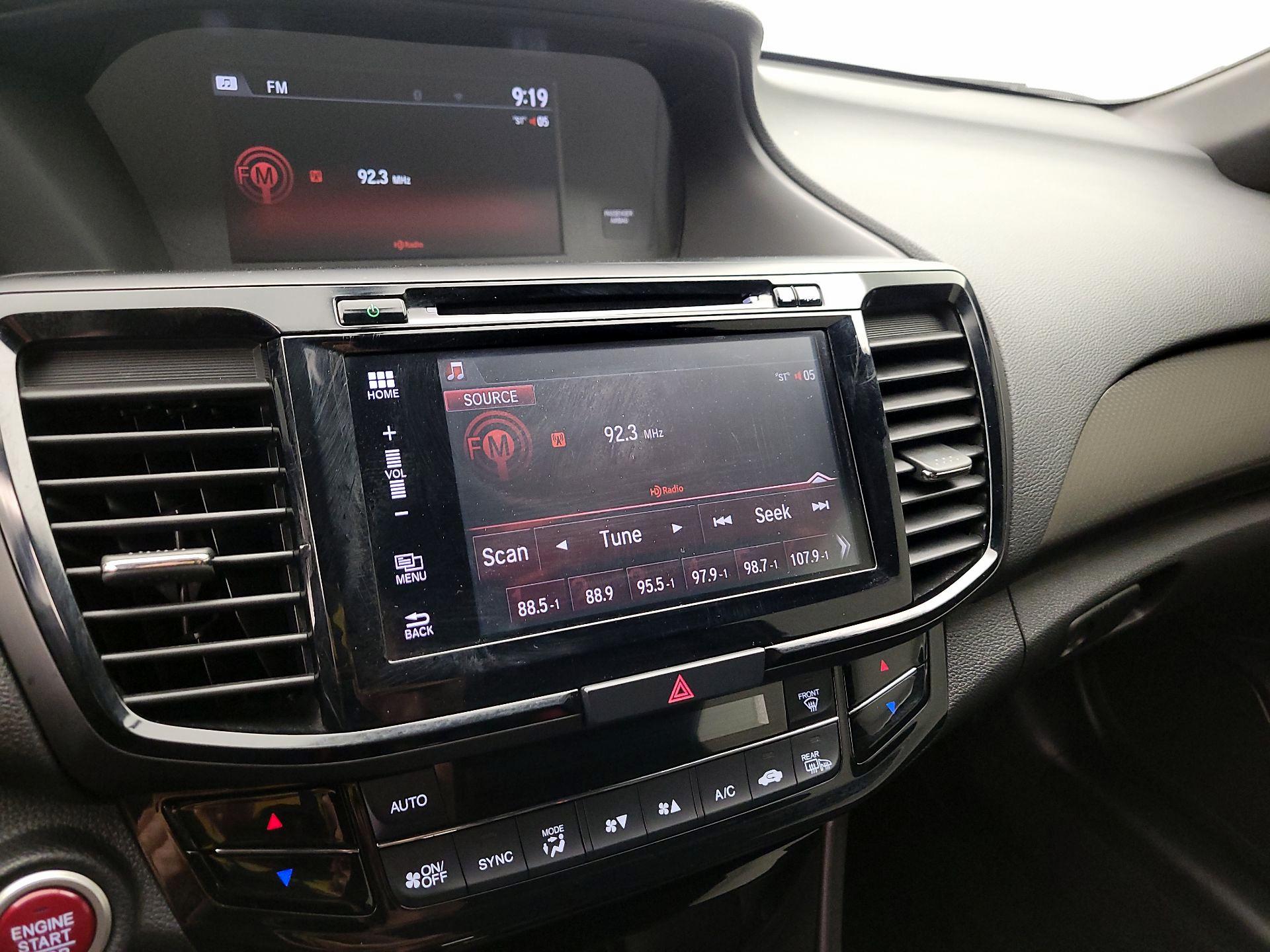 Thumbnail: 2016 Honda Accord - 15