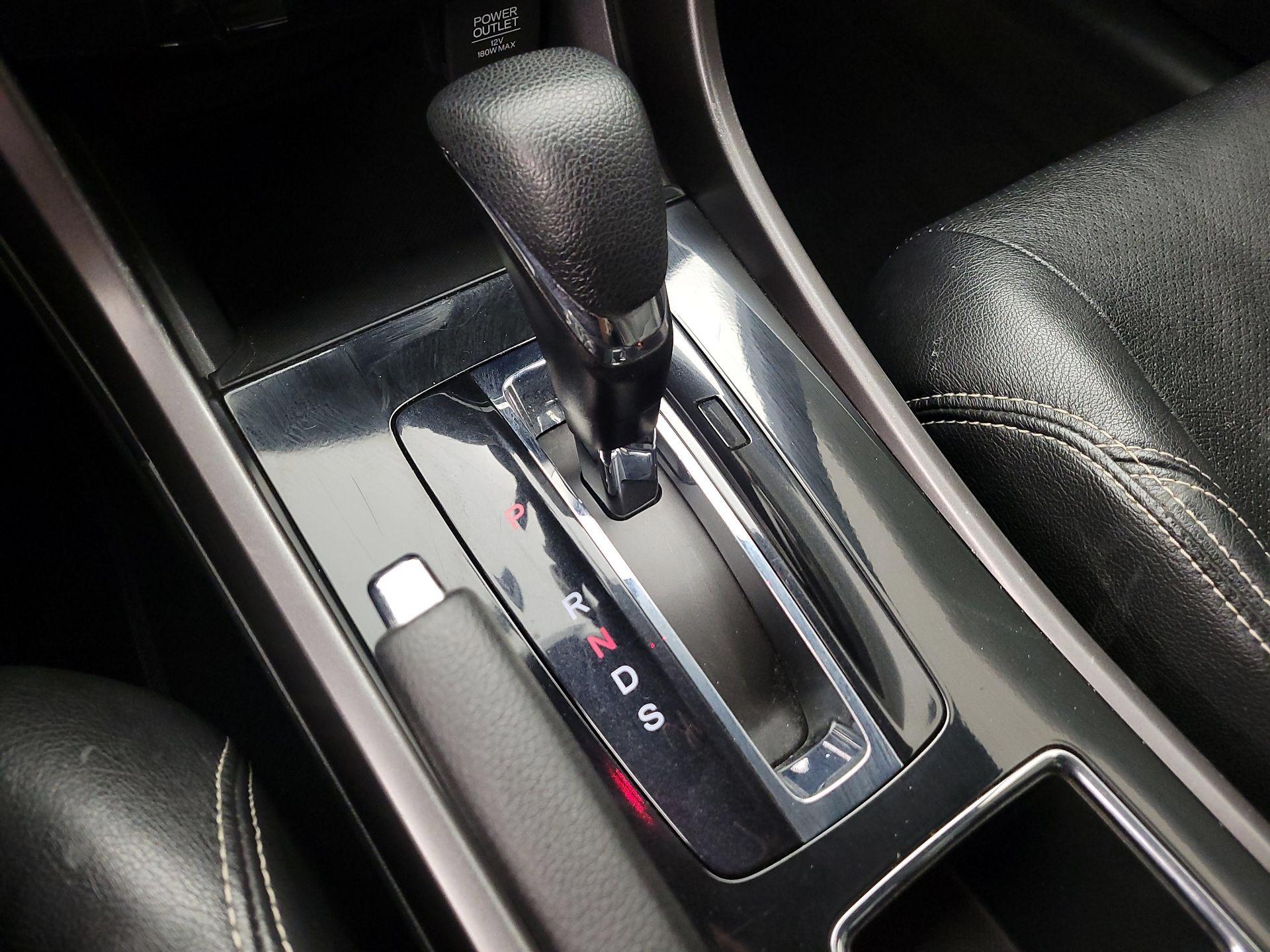 Thumbnail: 2016 Honda Accord - 17