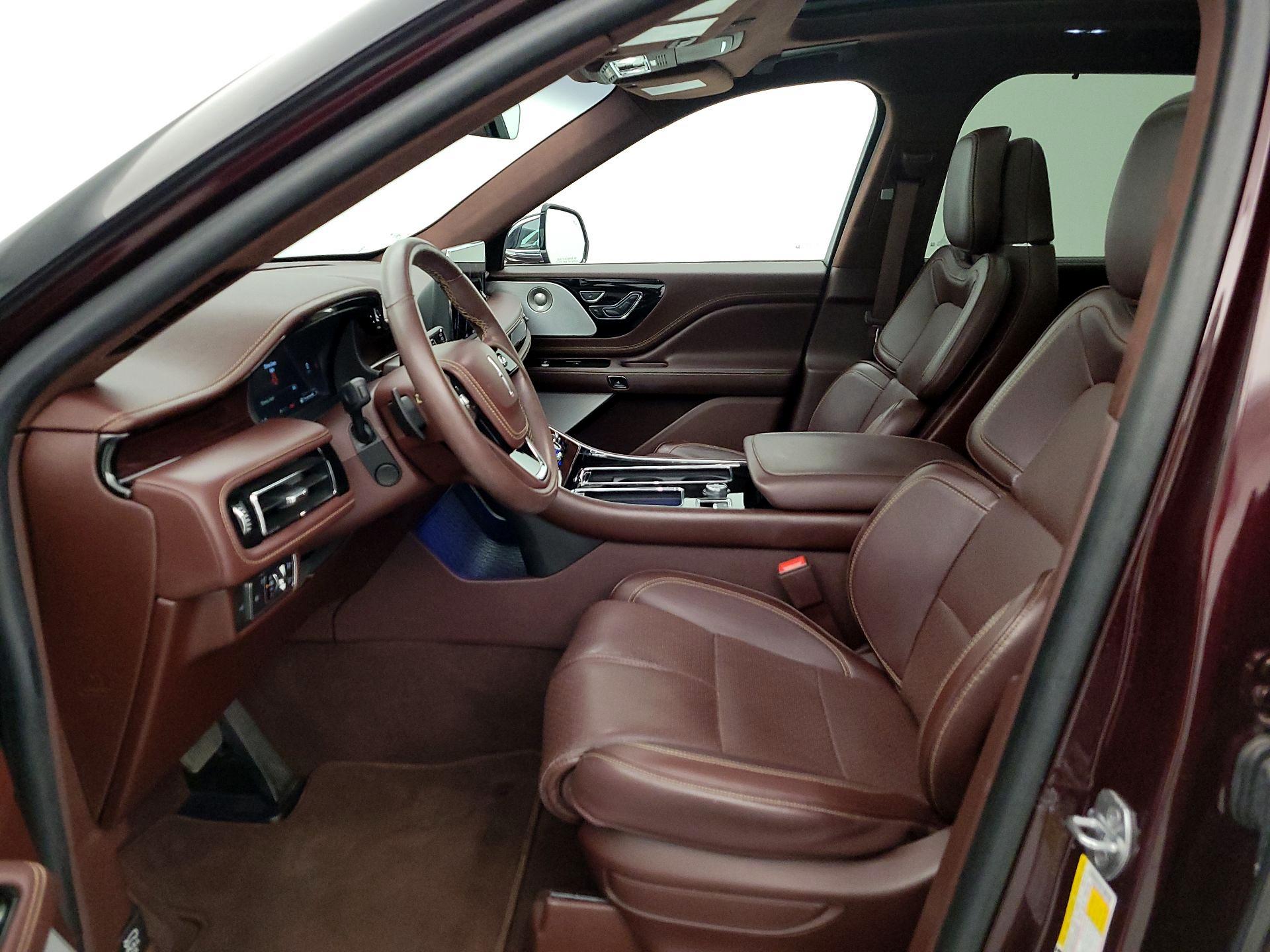 Thumbnail: 2022 Lincoln Aviator - 11