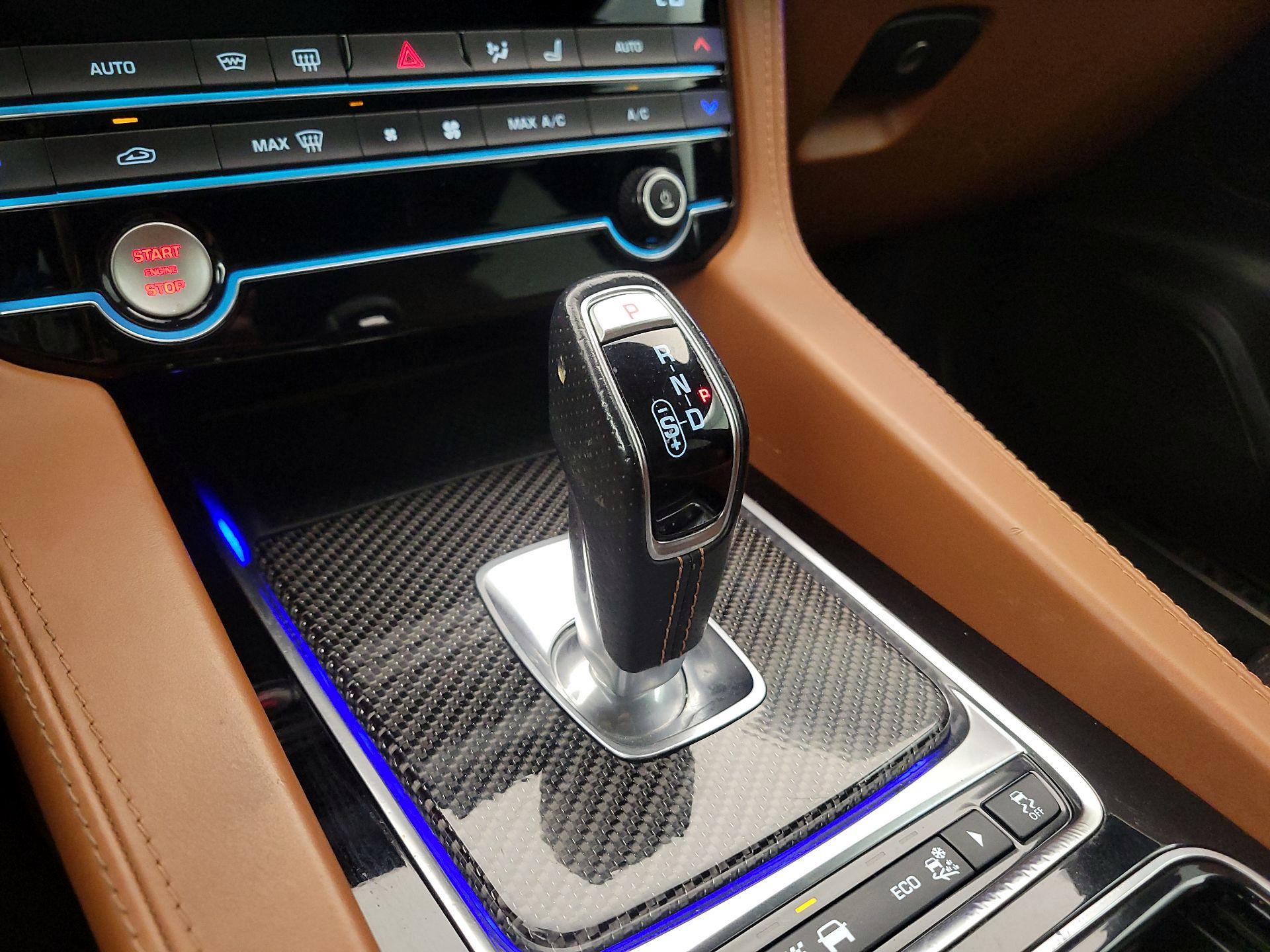 Thumbnail: 2020 Jaguar F-Pace - 18