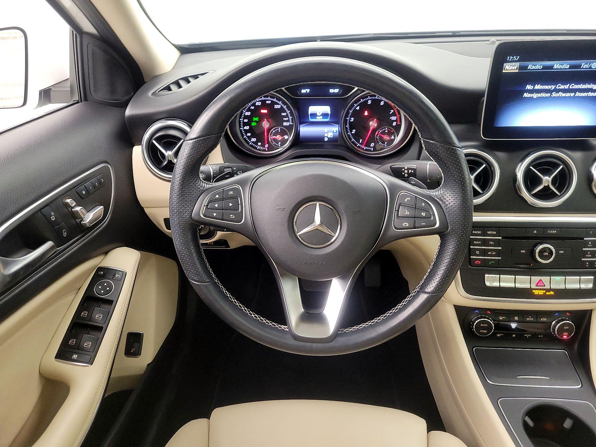 Thumbnail: 2019 Mercedes-Benz GLA - 10