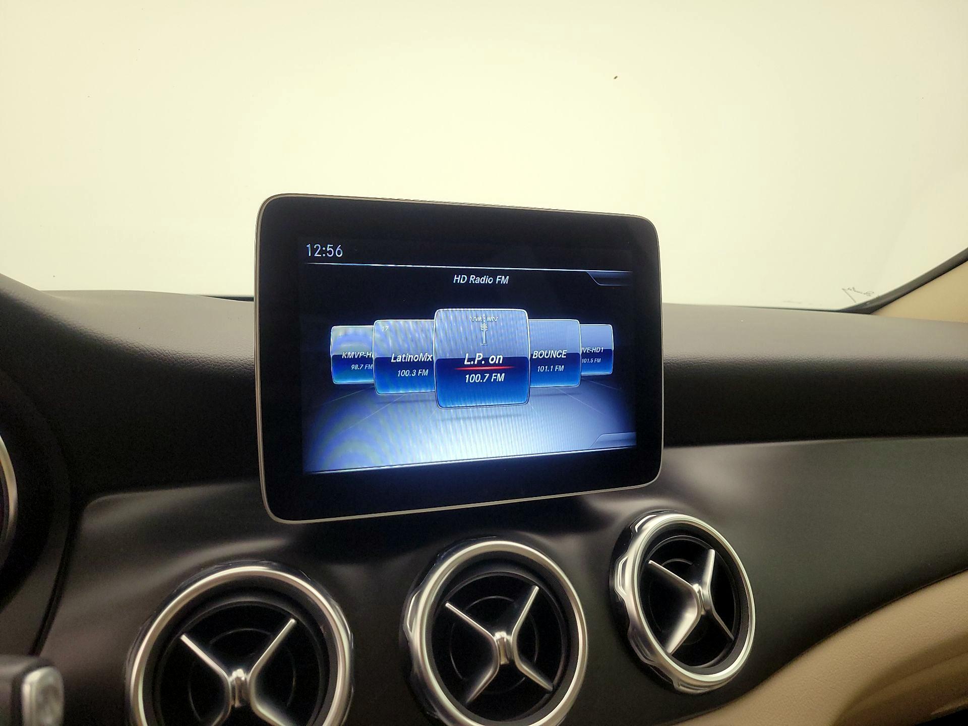 Thumbnail: 2019 Mercedes-Benz GLA - 15