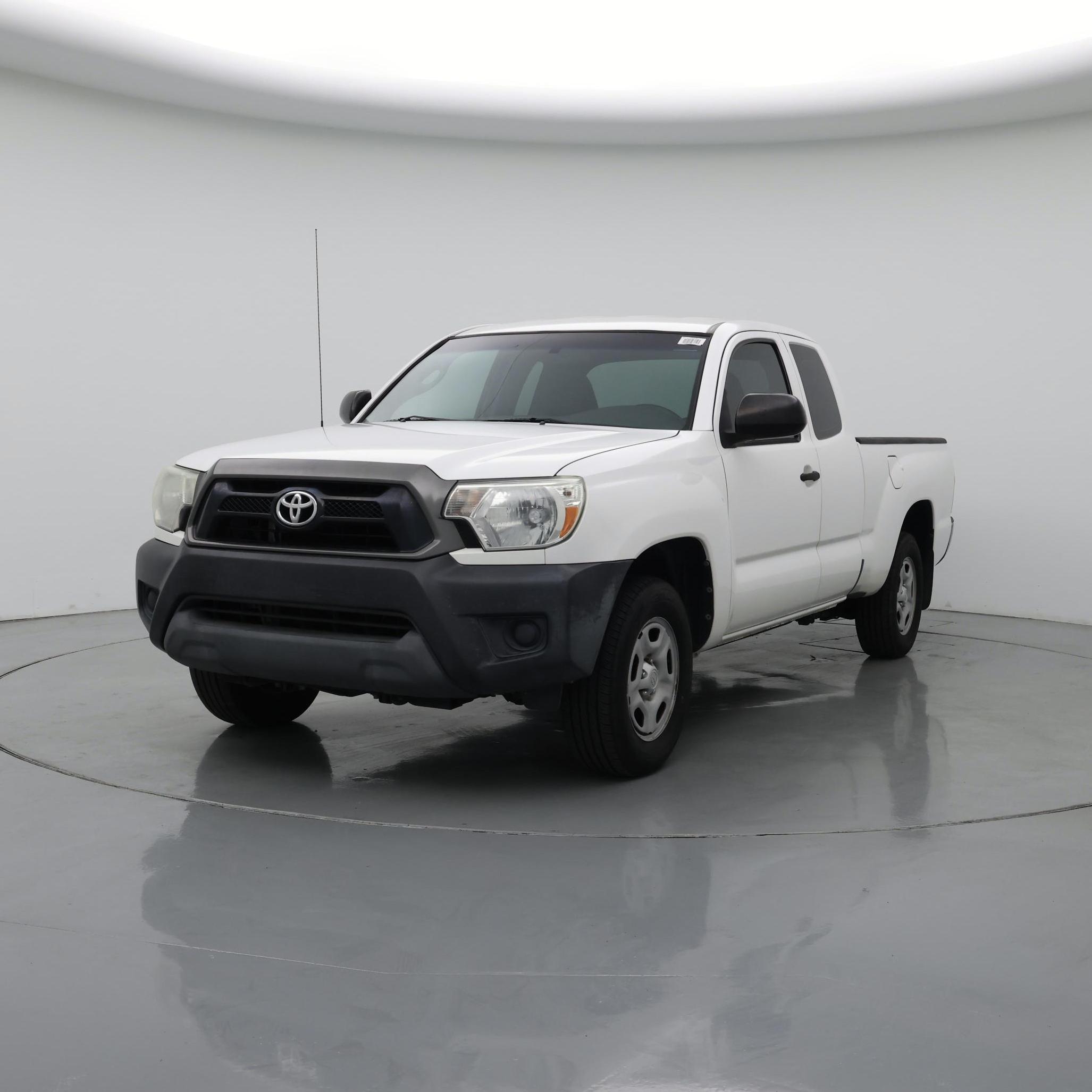 Thumbnail: 2015 Toyota Tacoma - 4