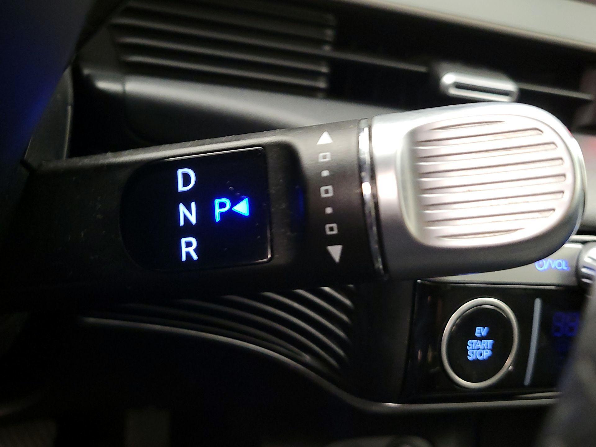 Thumbnail: 2022 Hyundai Ioniq 5 - 18