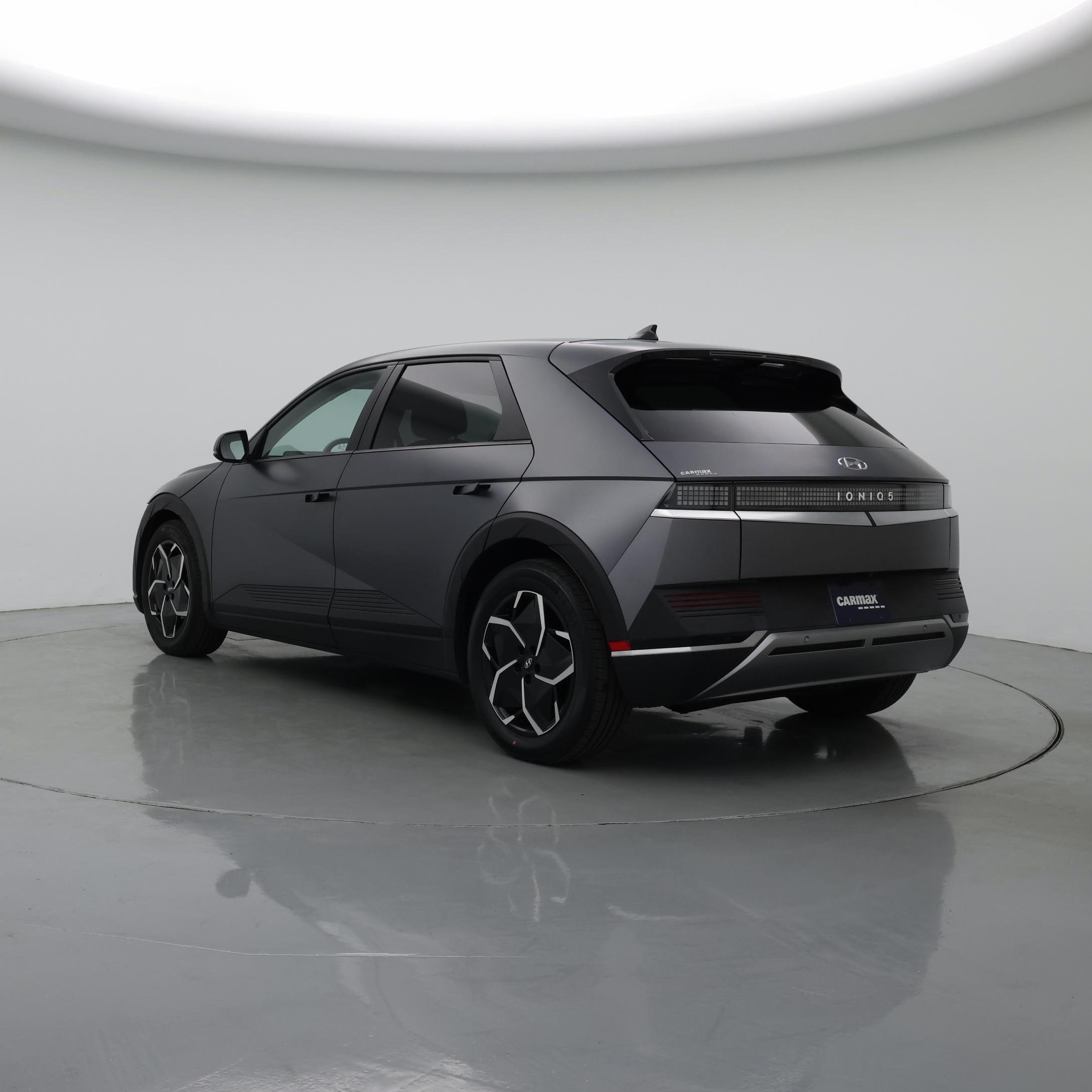 Thumbnail: 2022 Hyundai Ioniq 5 - 2