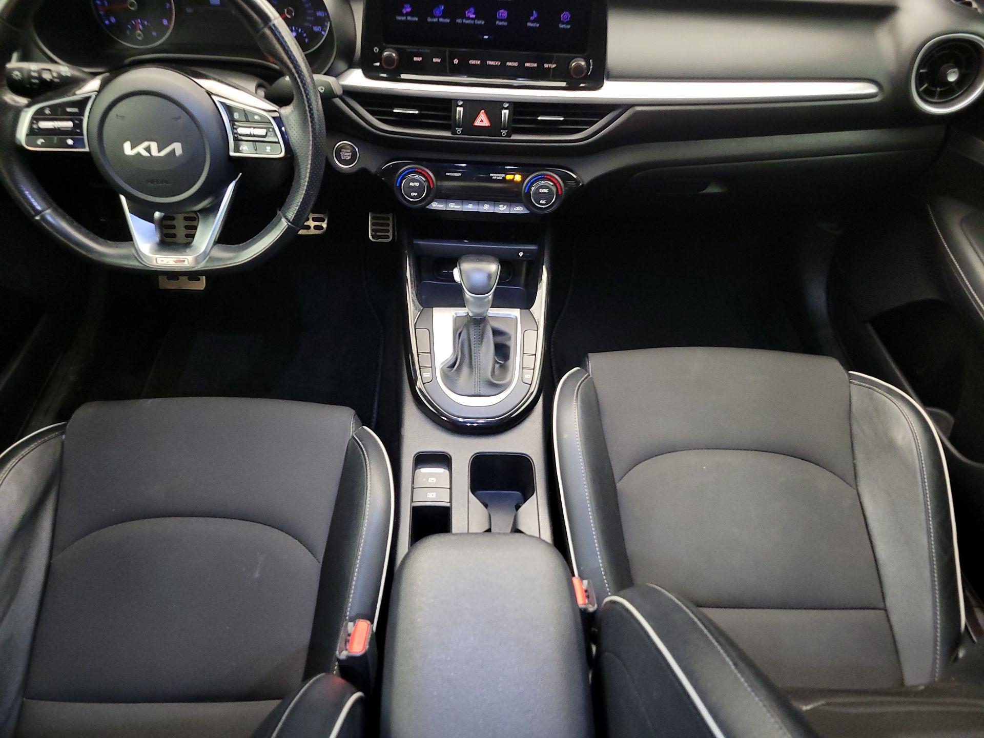 Thumbnail: 2023 Kia Forte - 9