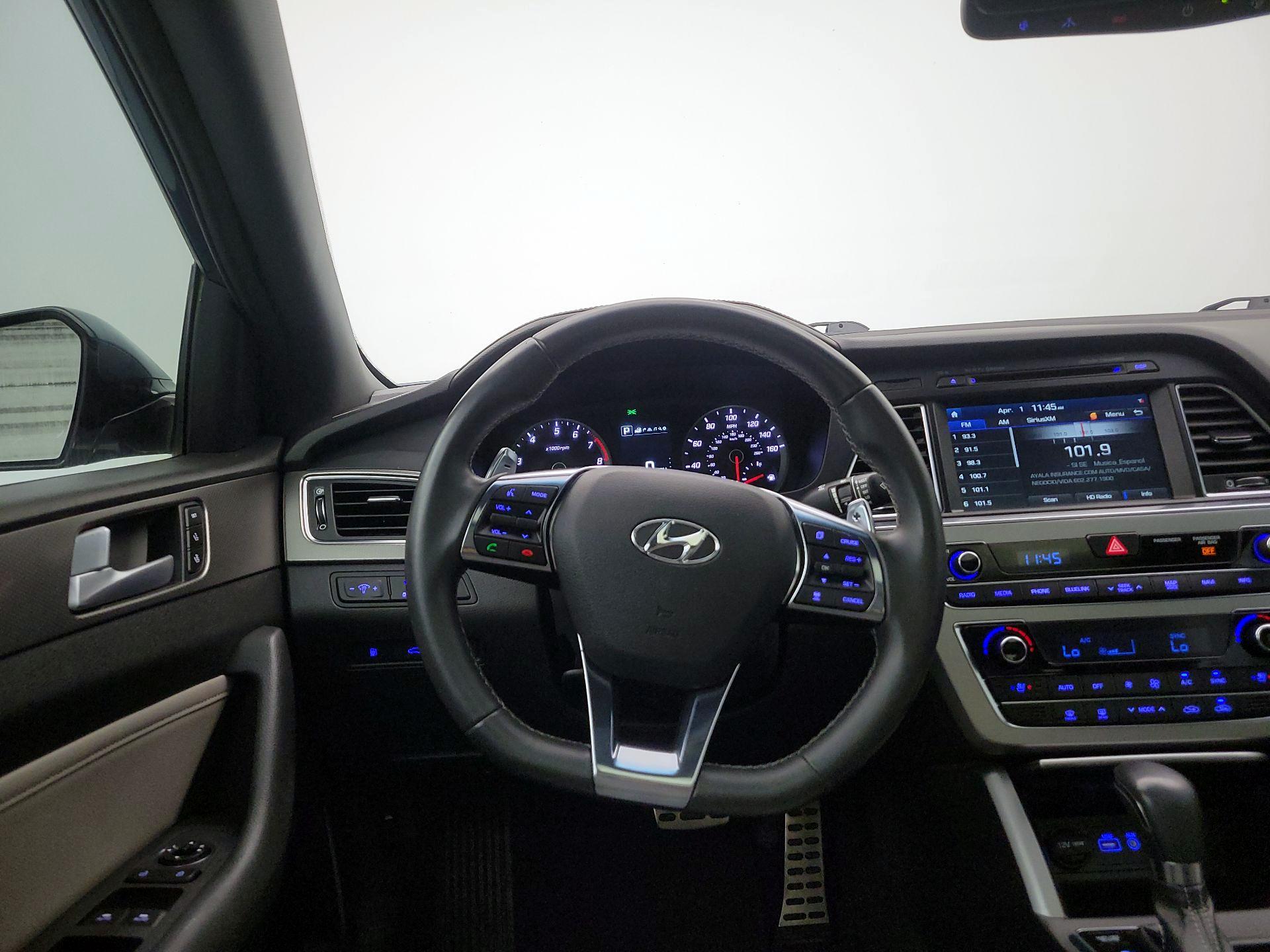 Thumbnail: 2015 Hyundai Sonata - 10