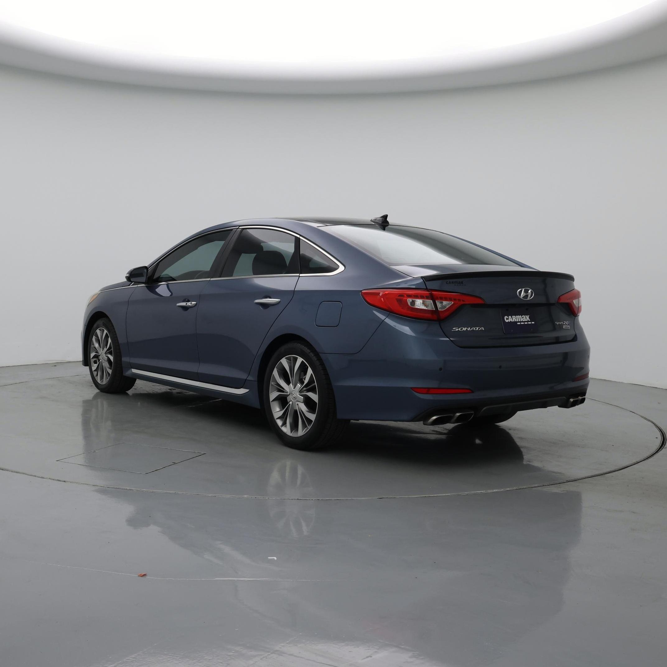 Thumbnail: 2015 Hyundai Sonata - 2