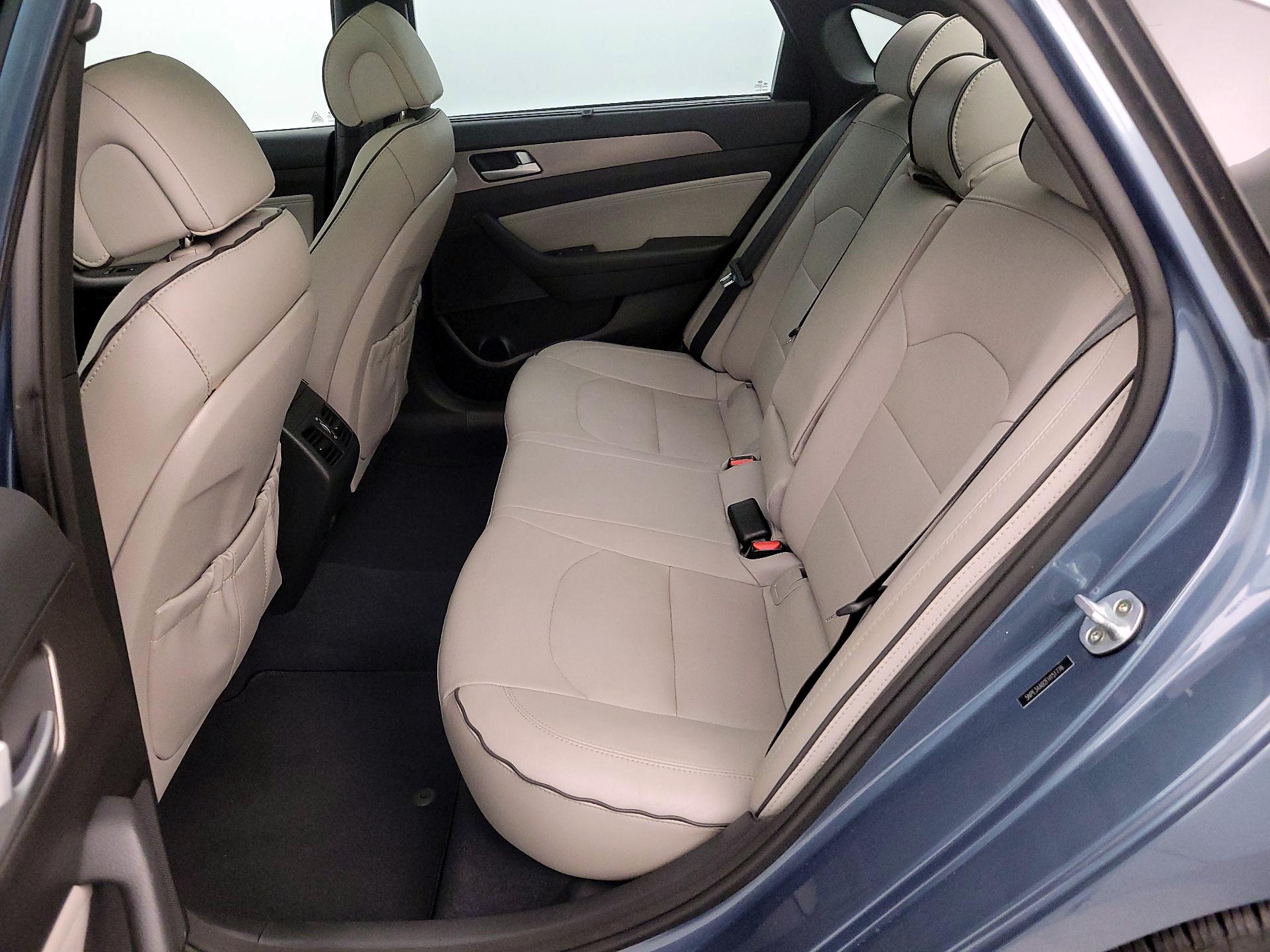 Thumbnail: 2015 Hyundai Sonata - 20