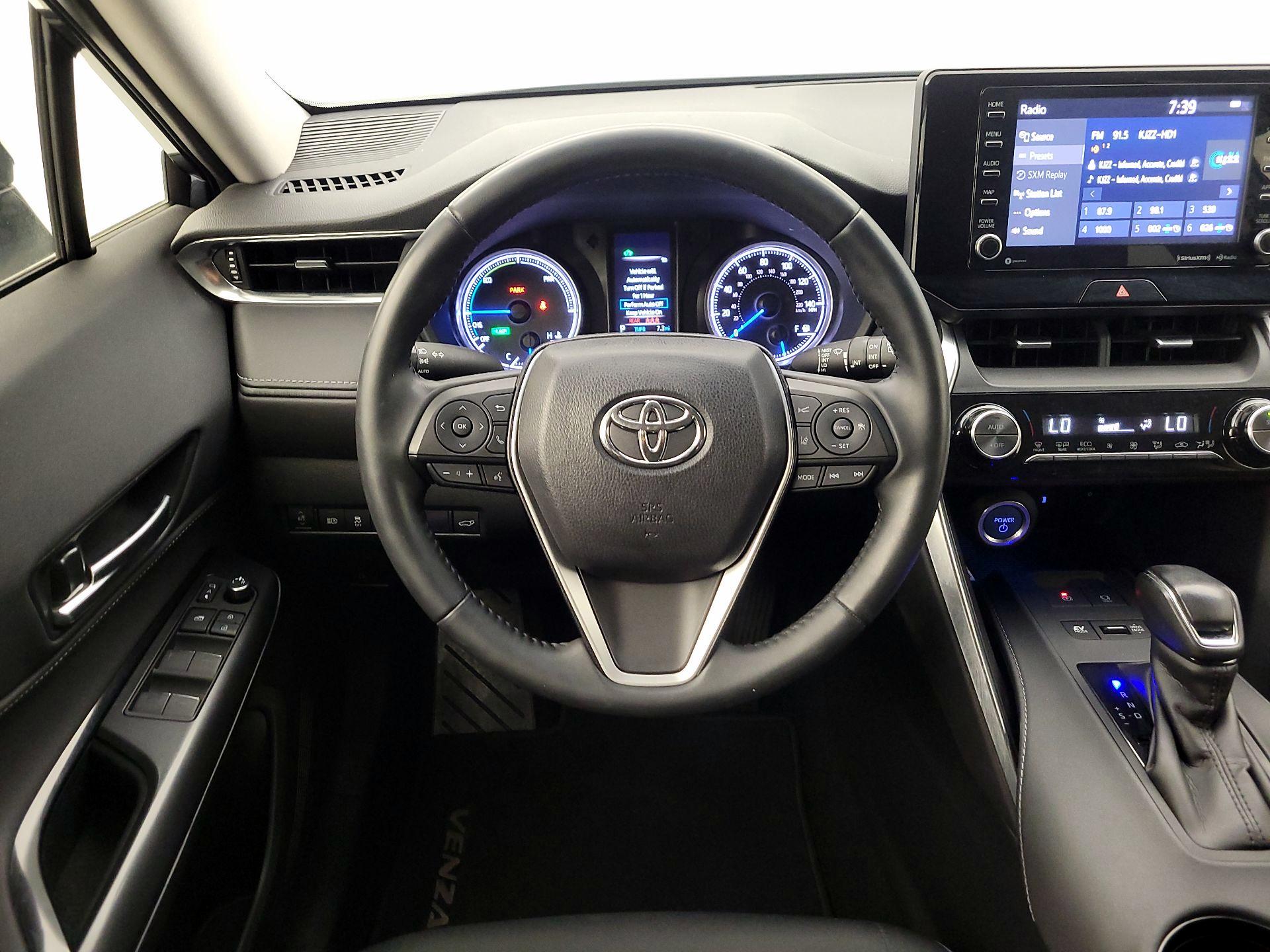 Thumbnail: 2021 Toyota Venza - 10