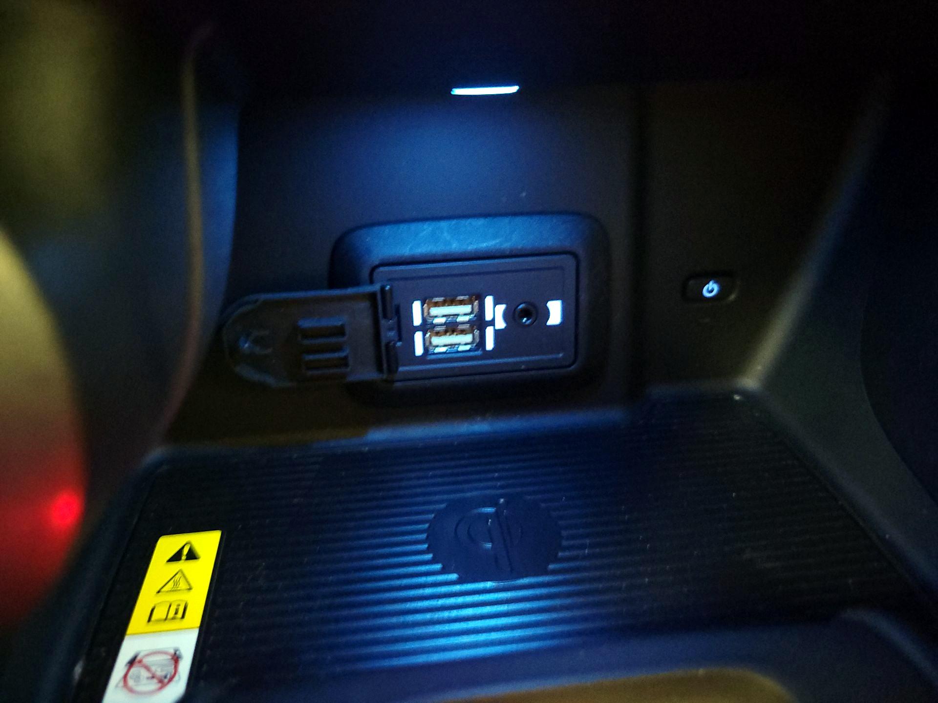 Thumbnail: 2021 Toyota Venza - 18